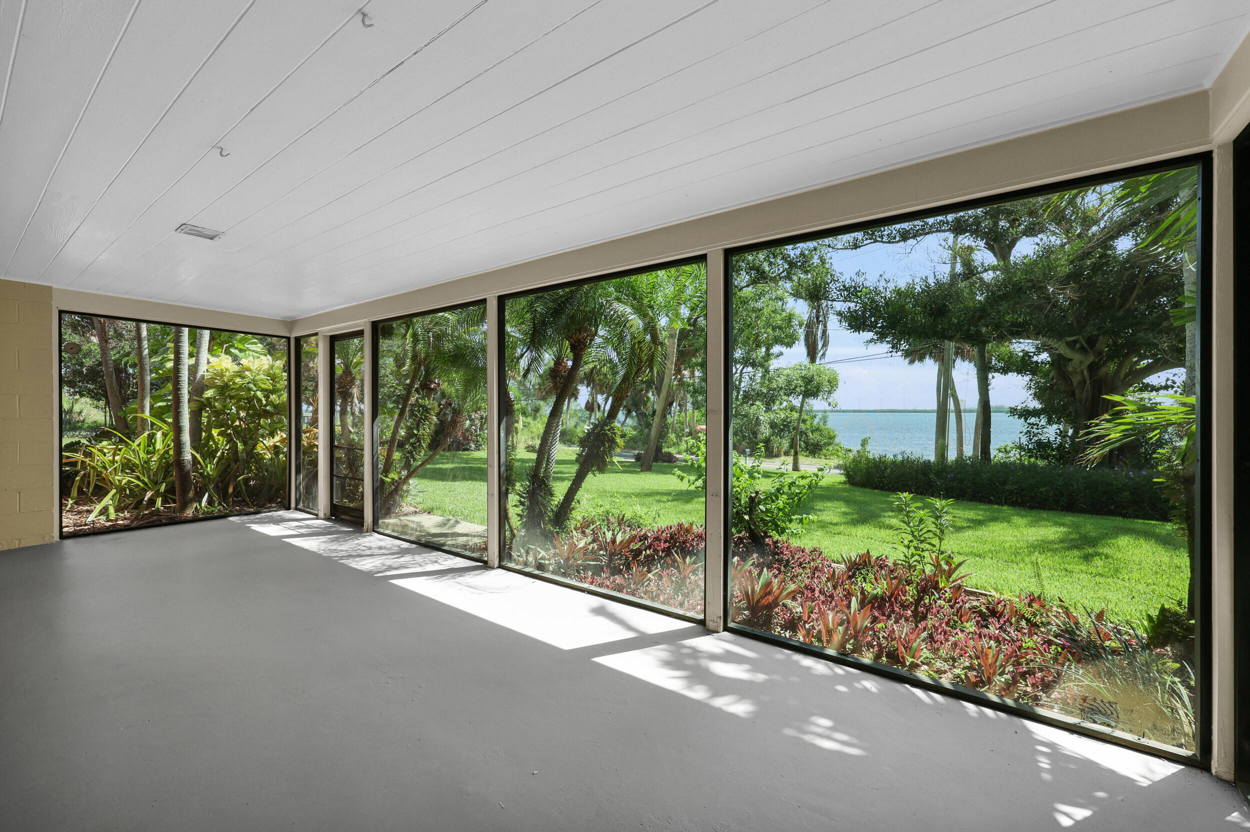 HAL S THOMAS RESUBDIVISION OF LOTS - Residential