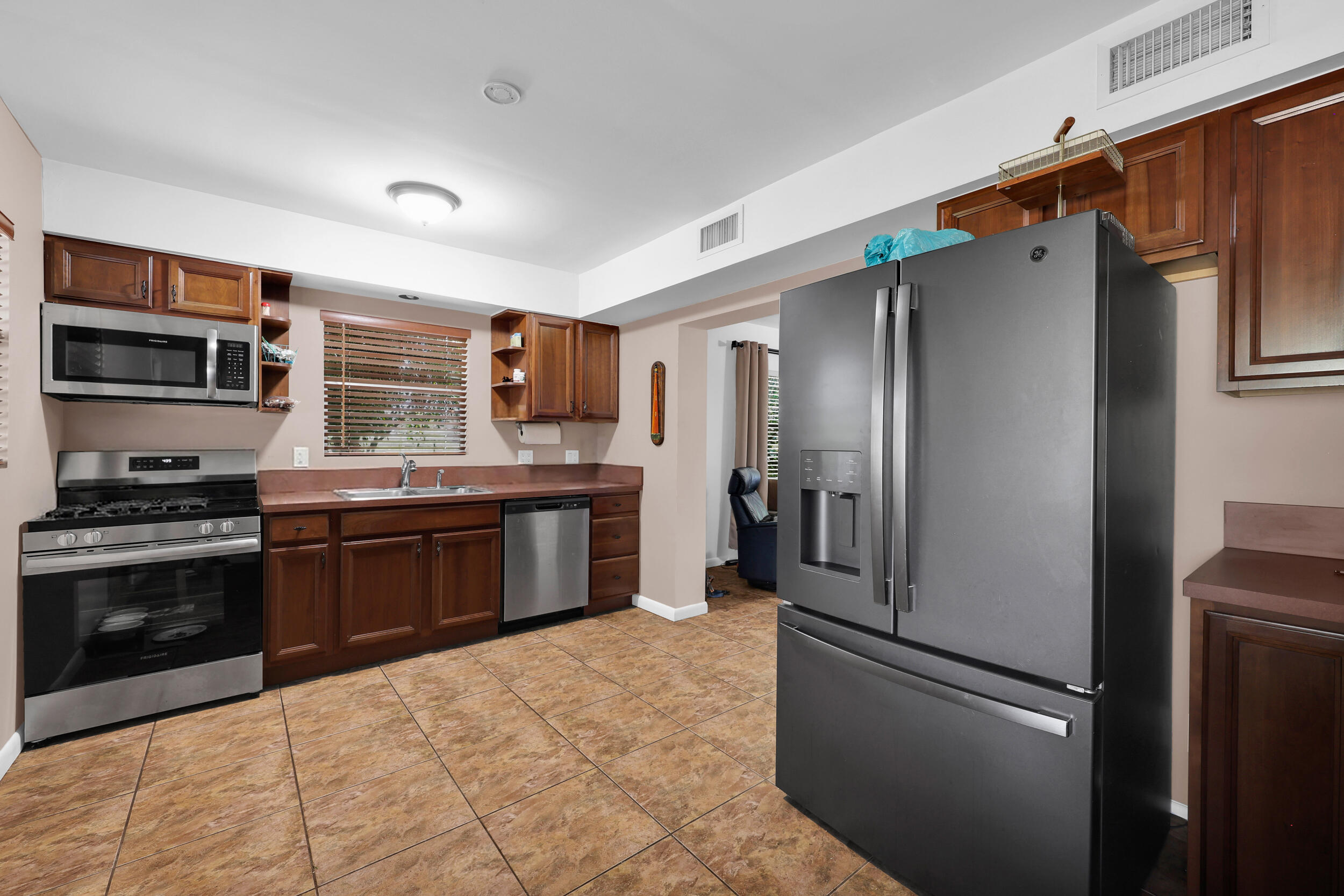 HAL S THOMAS RESUBDIVISION OF LOTS - Residential