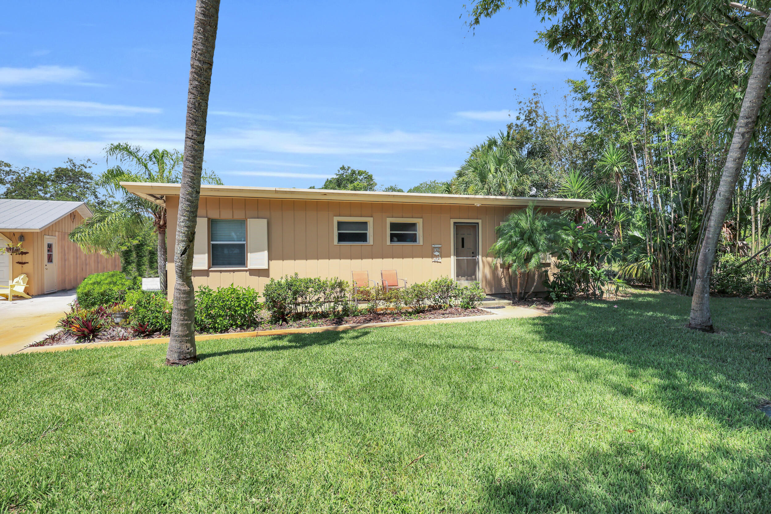 HAL S THOMAS RESUBDIVISION OF LOTS - Residential