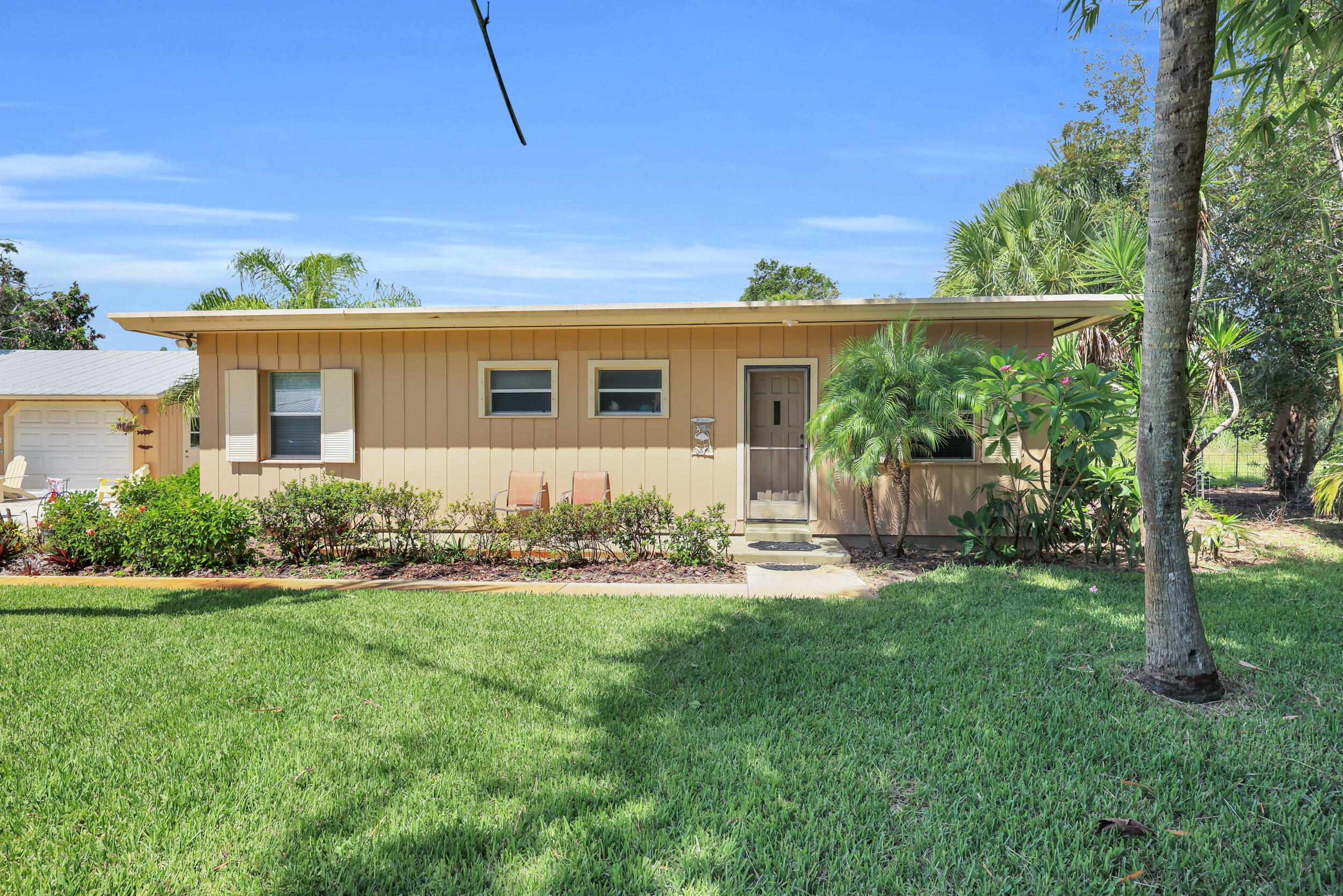 HAL S THOMAS RESUBDIVISION OF LOTS - Residential