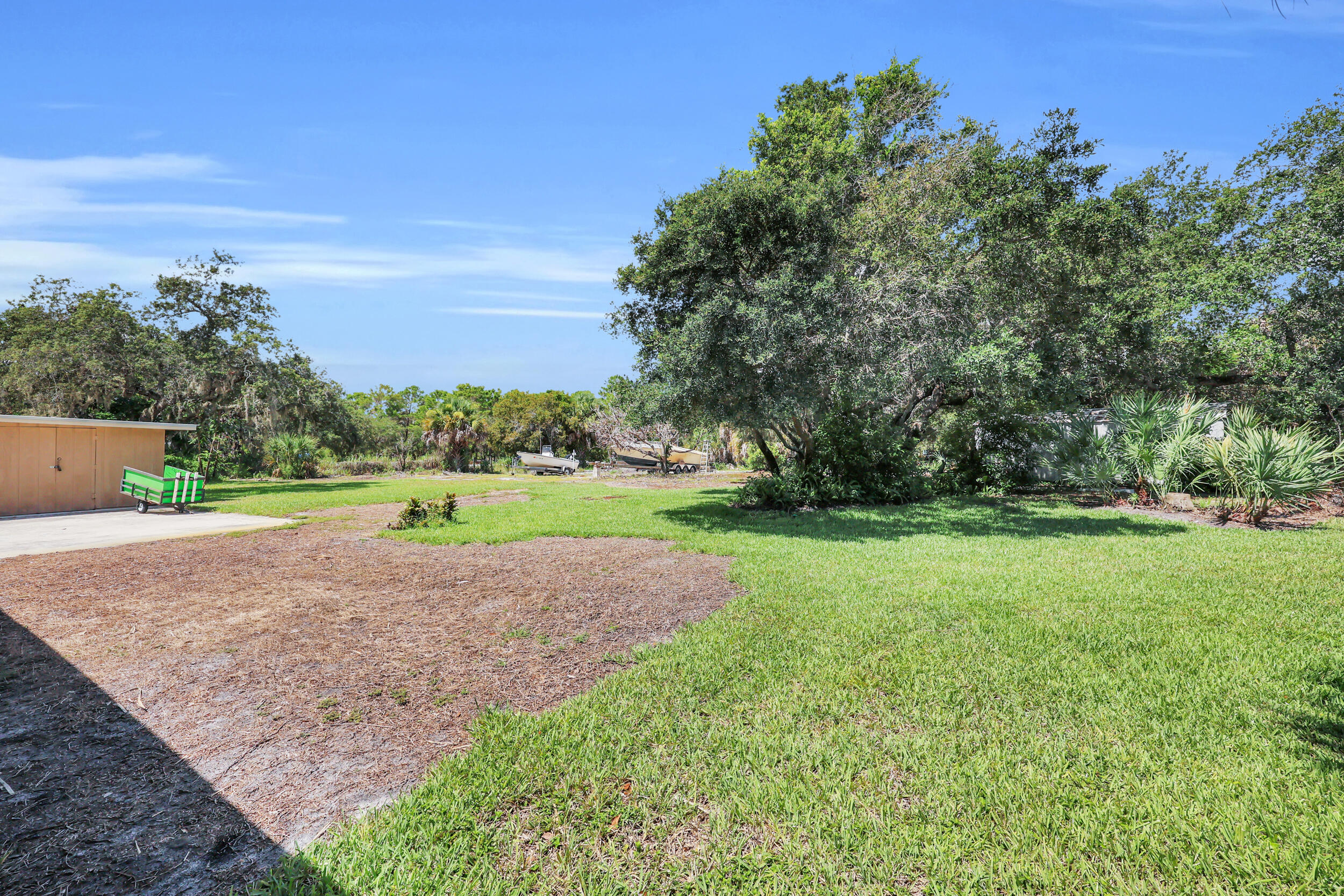 HAL S THOMAS RESUBDIVISION OF LOTS - Residential