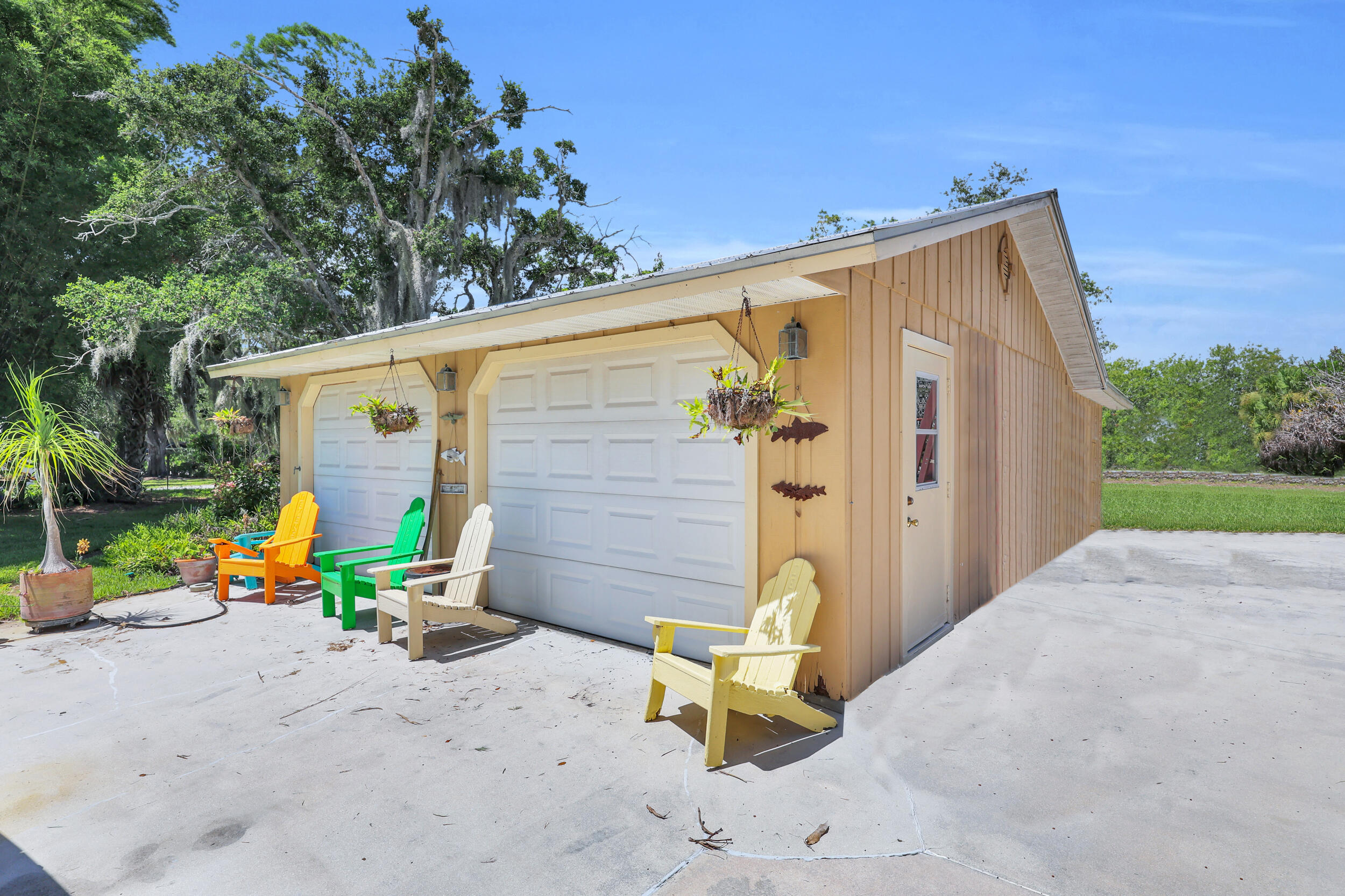 HAL S THOMAS RESUBDIVISION OF LOTS - Residential