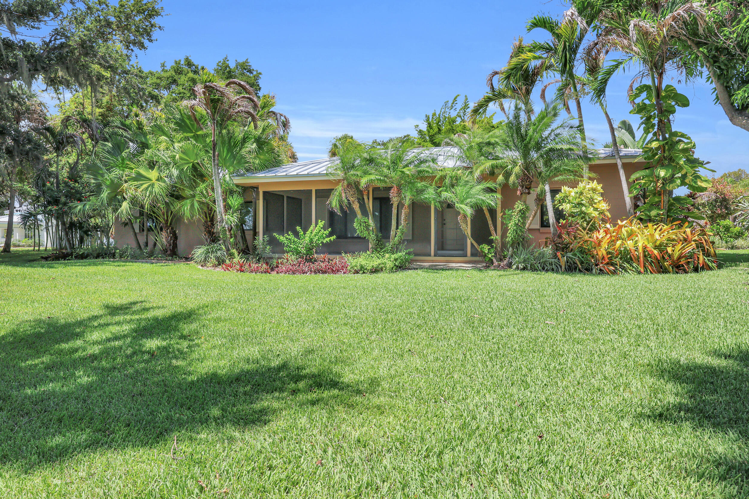 HAL S THOMAS RESUBDIVISION OF LOTS - Residential