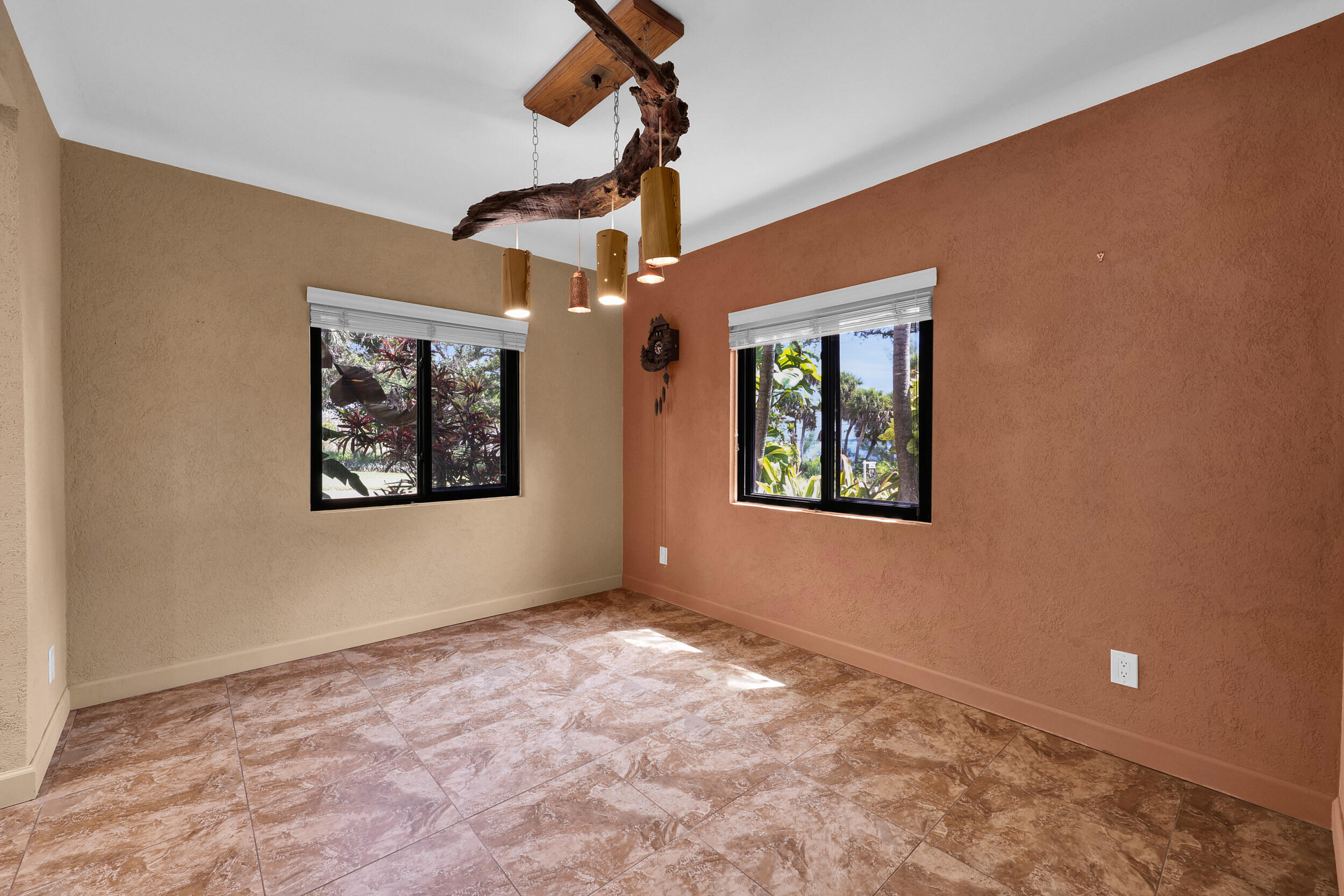 HAL S THOMAS RESUBDIVISION OF LOTS - Residential