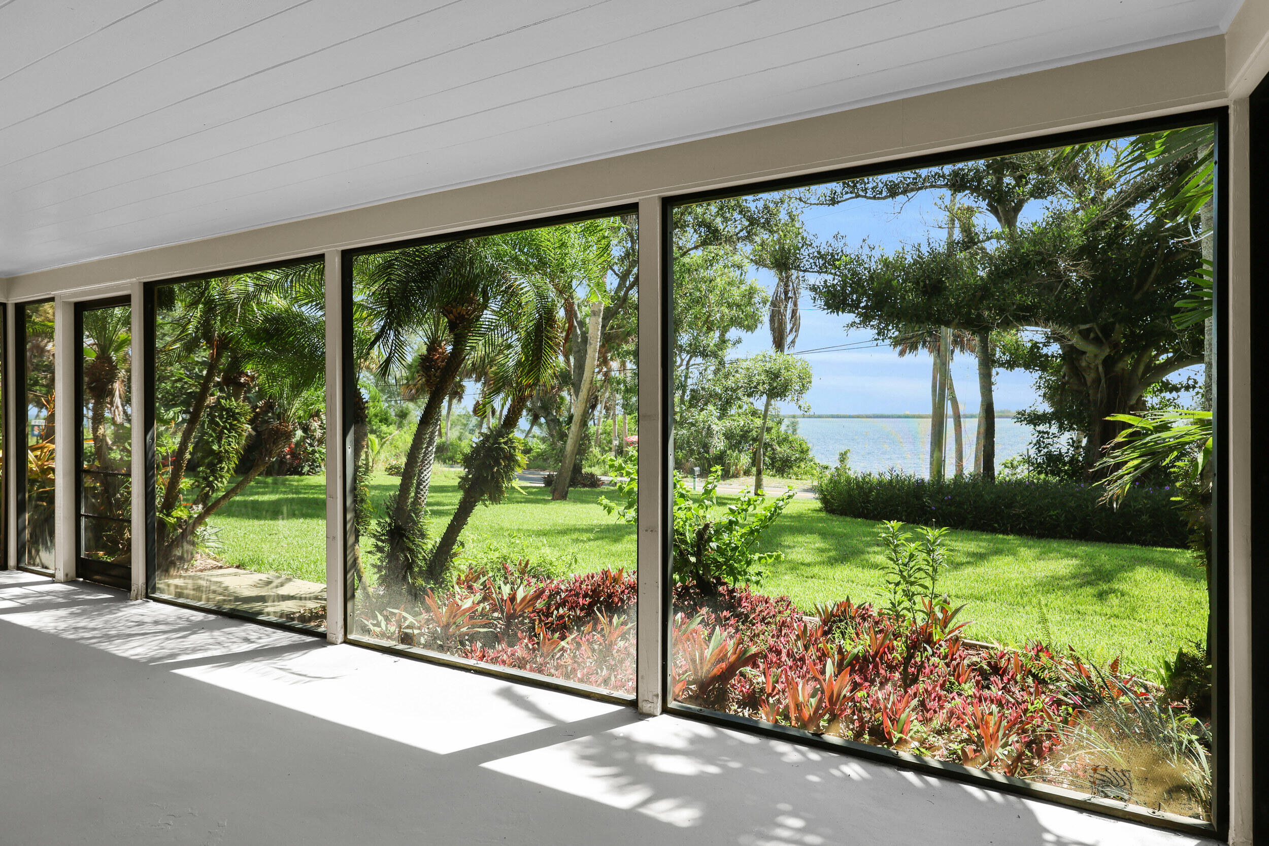 HAL S THOMAS RESUBDIVISION OF LOTS - Residential