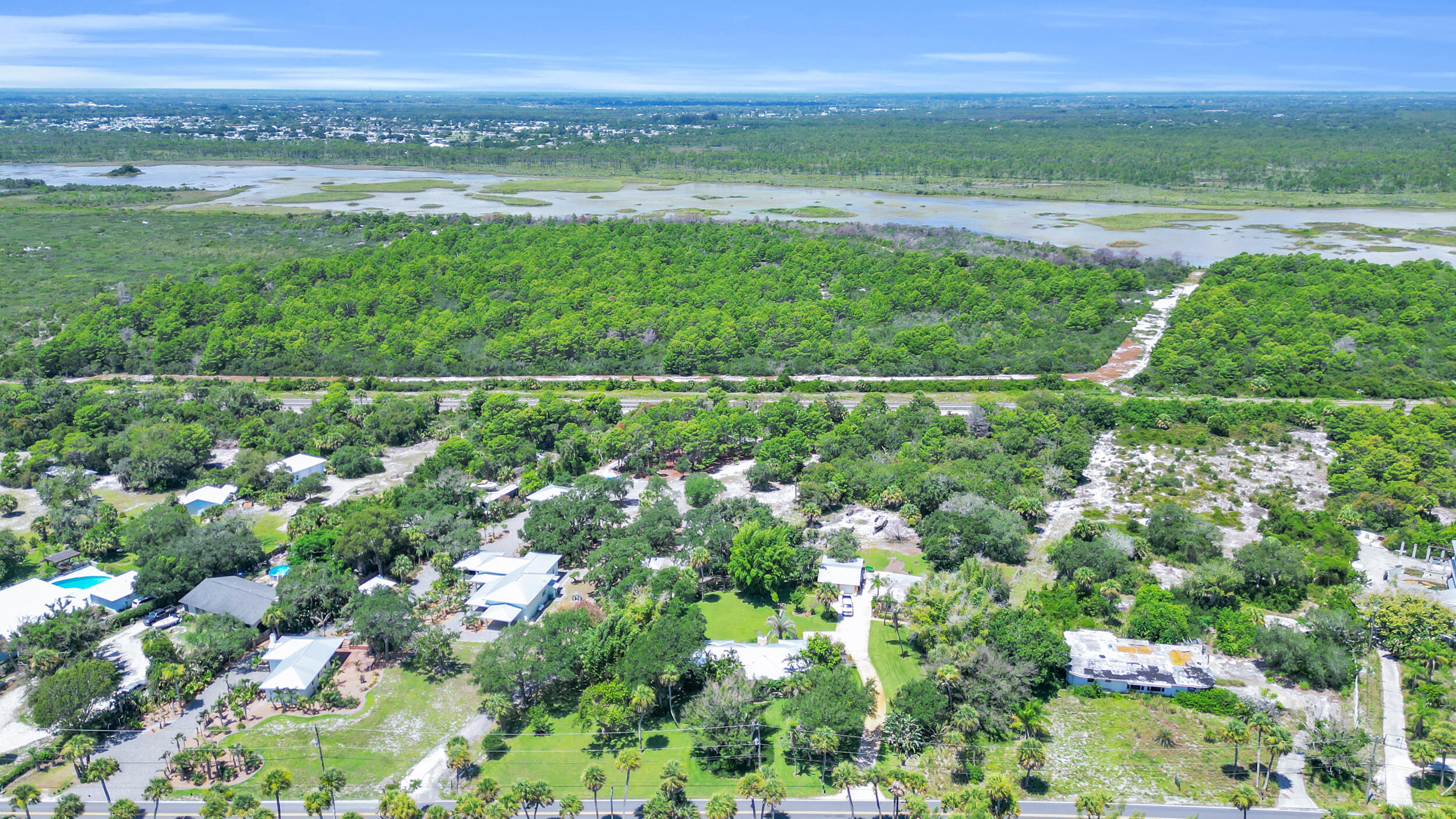 HAL S THOMAS RESUBDIVISION OF LOTS - Residential