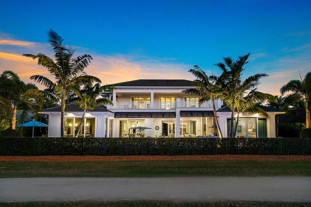 ROYAL PALM YACHT & COUNTRY CLUB - Residential