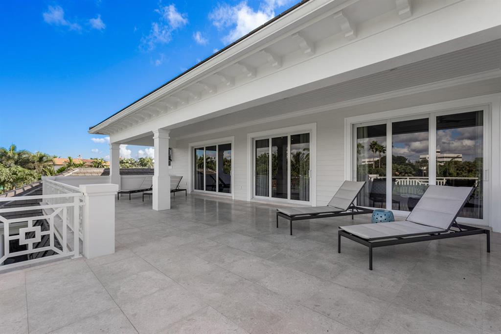 ROYAL PALM YACHT & COUNTRY CLUB - Residential