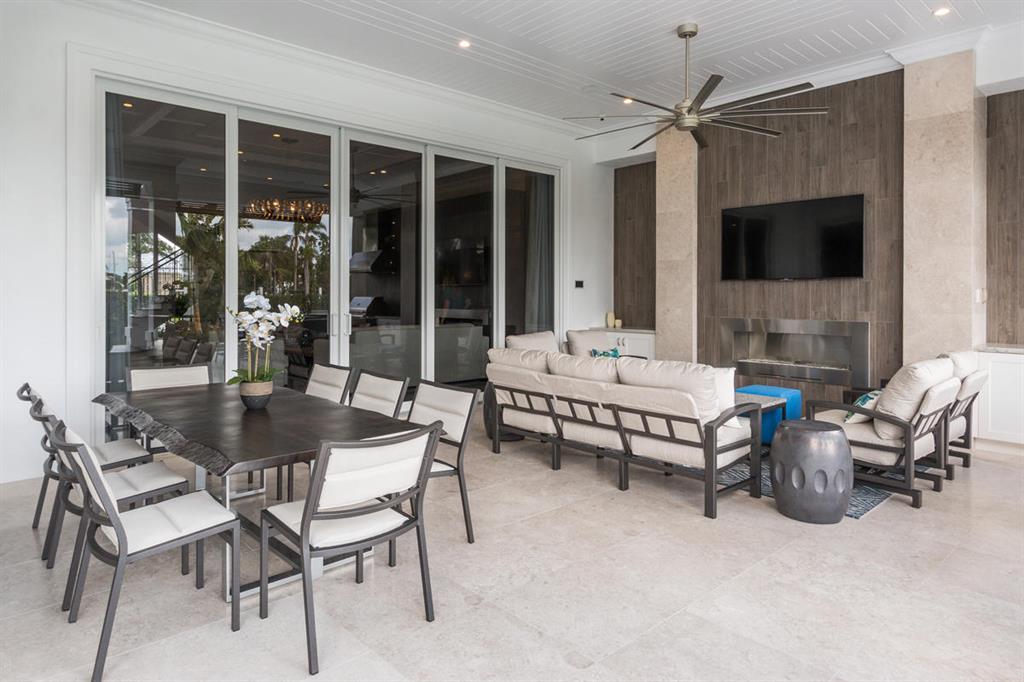 ROYAL PALM YACHT & COUNTRY CLUB - Residential