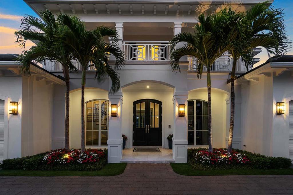 ROYAL PALM YACHT & COUNTRY CLUB - Residential