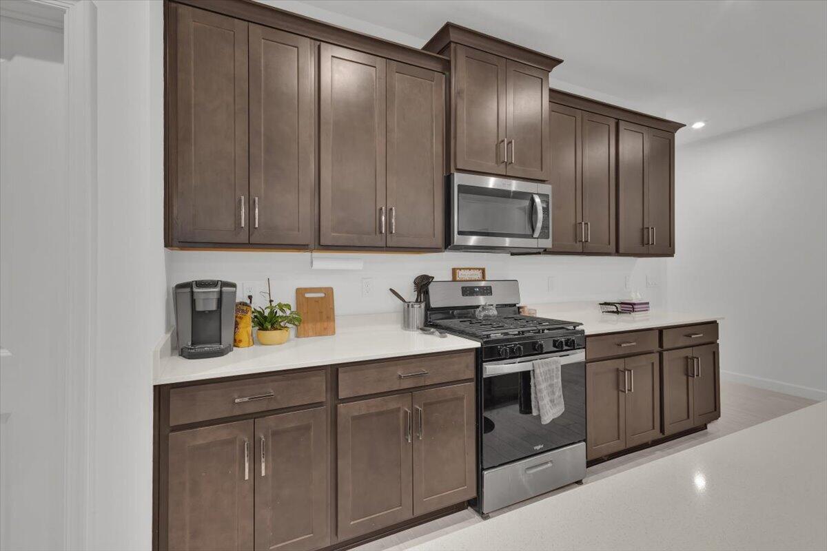 CADENCE PHASE III - Residential Lease