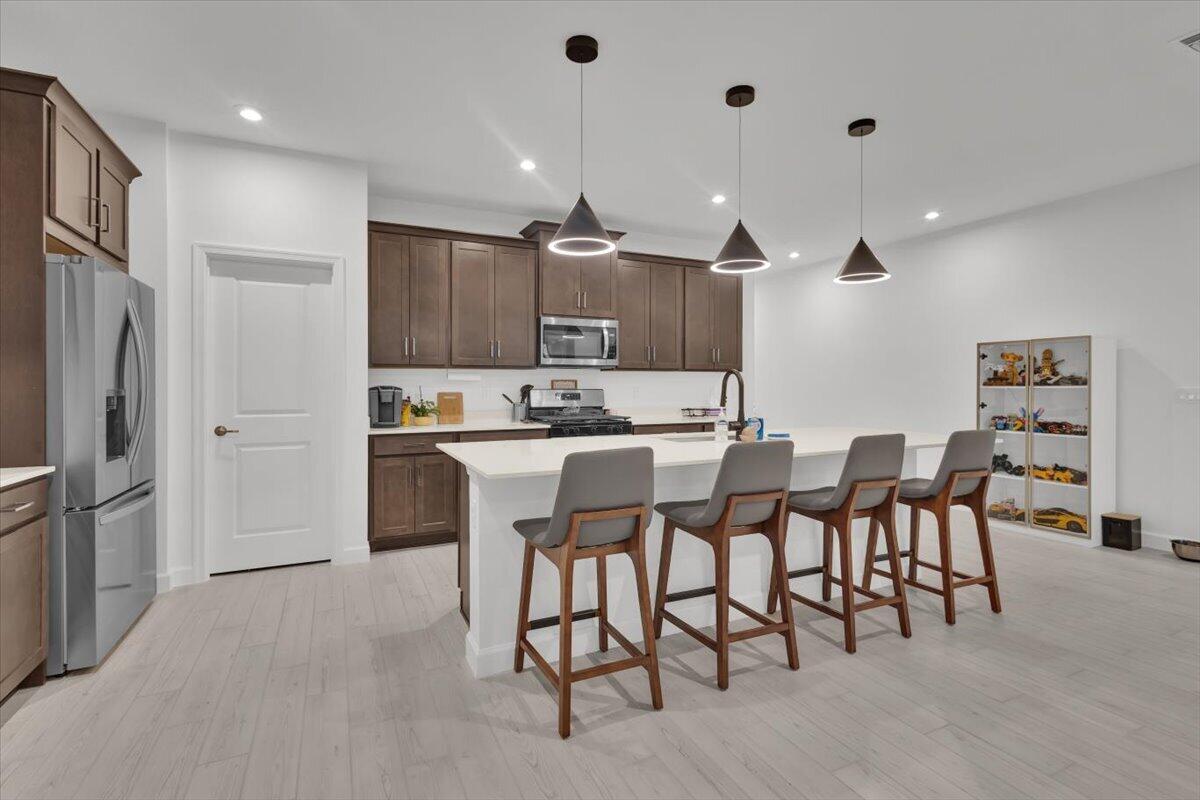 CADENCE PHASE III - Residential Lease