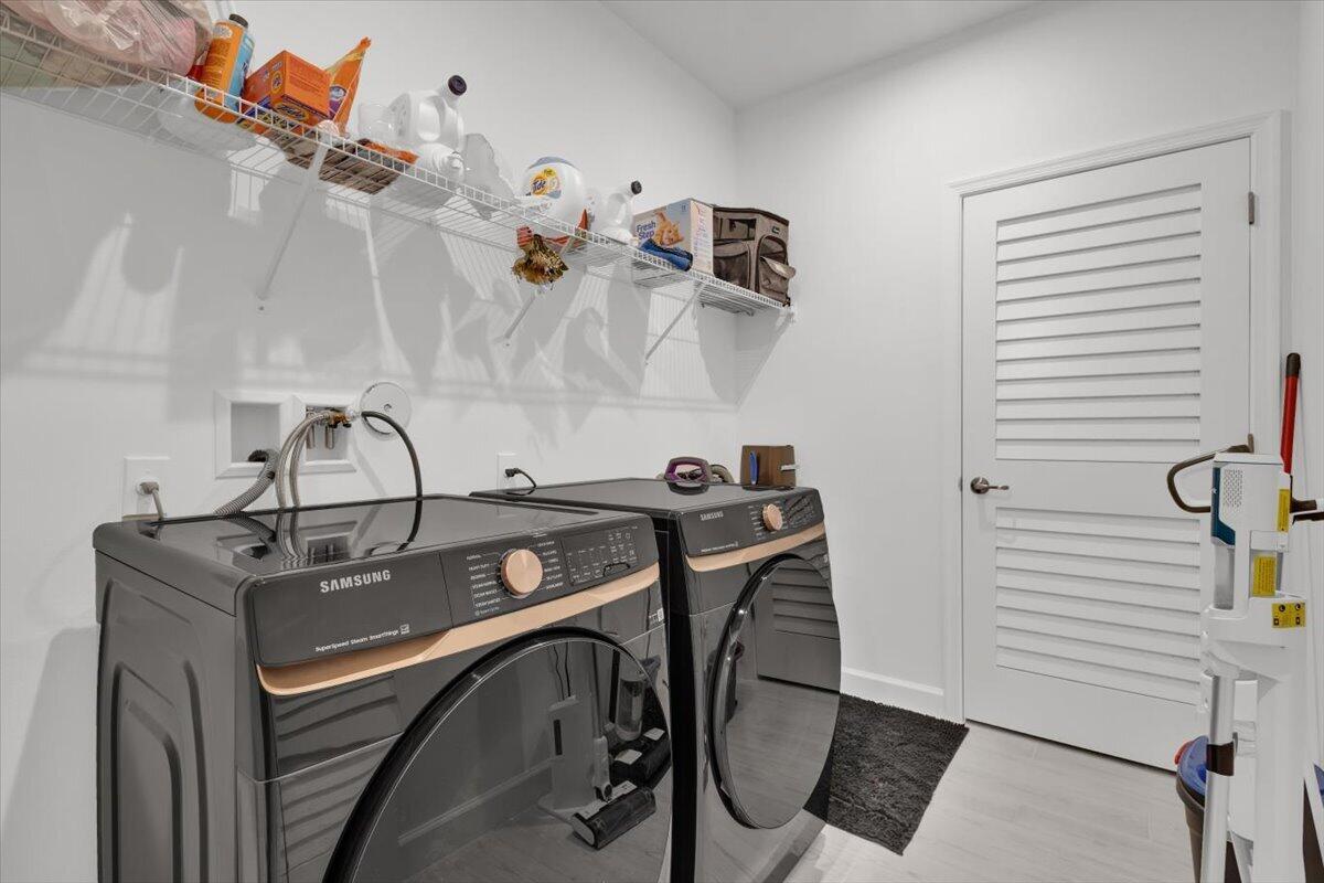 CADENCE PHASE III - Residential Lease