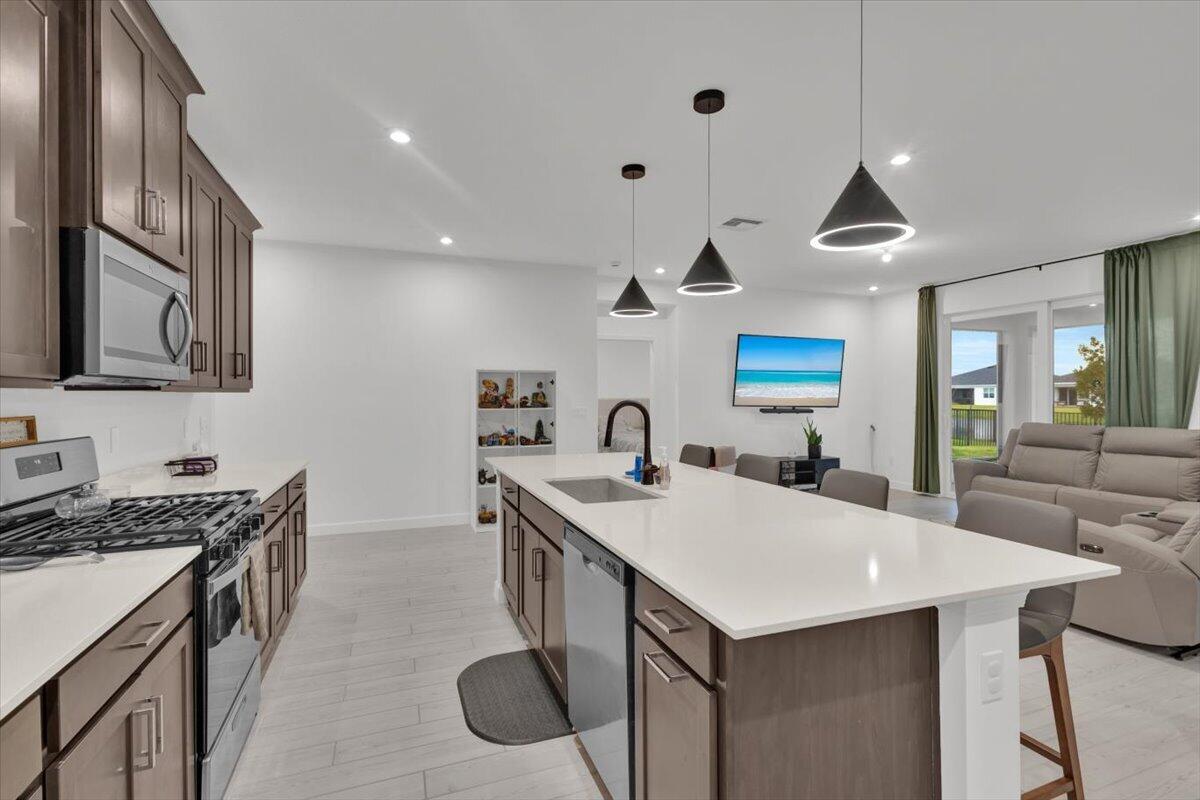 CADENCE PHASE III - Residential Lease