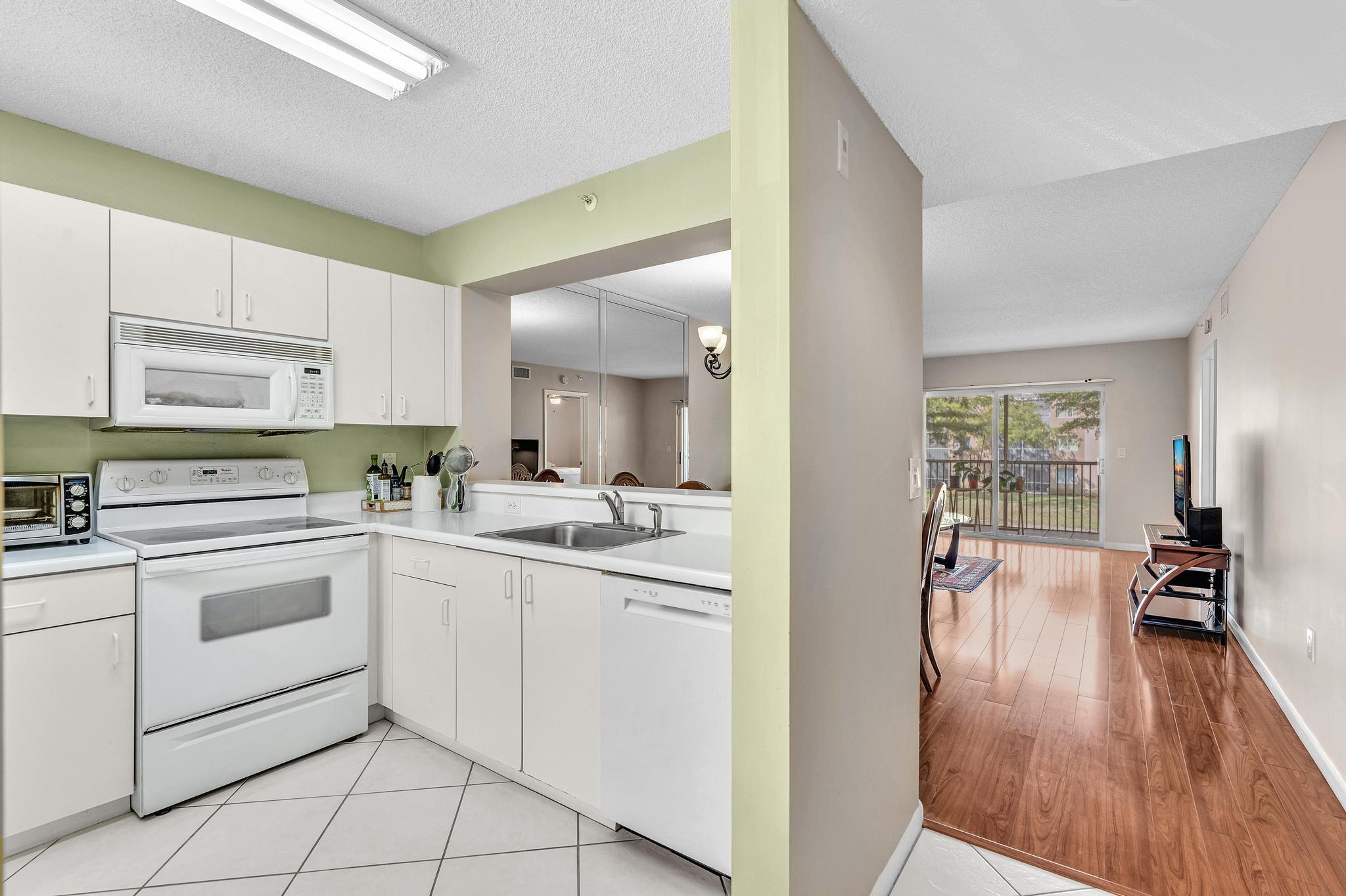 WELDON CONDOMINIUM I - Residential