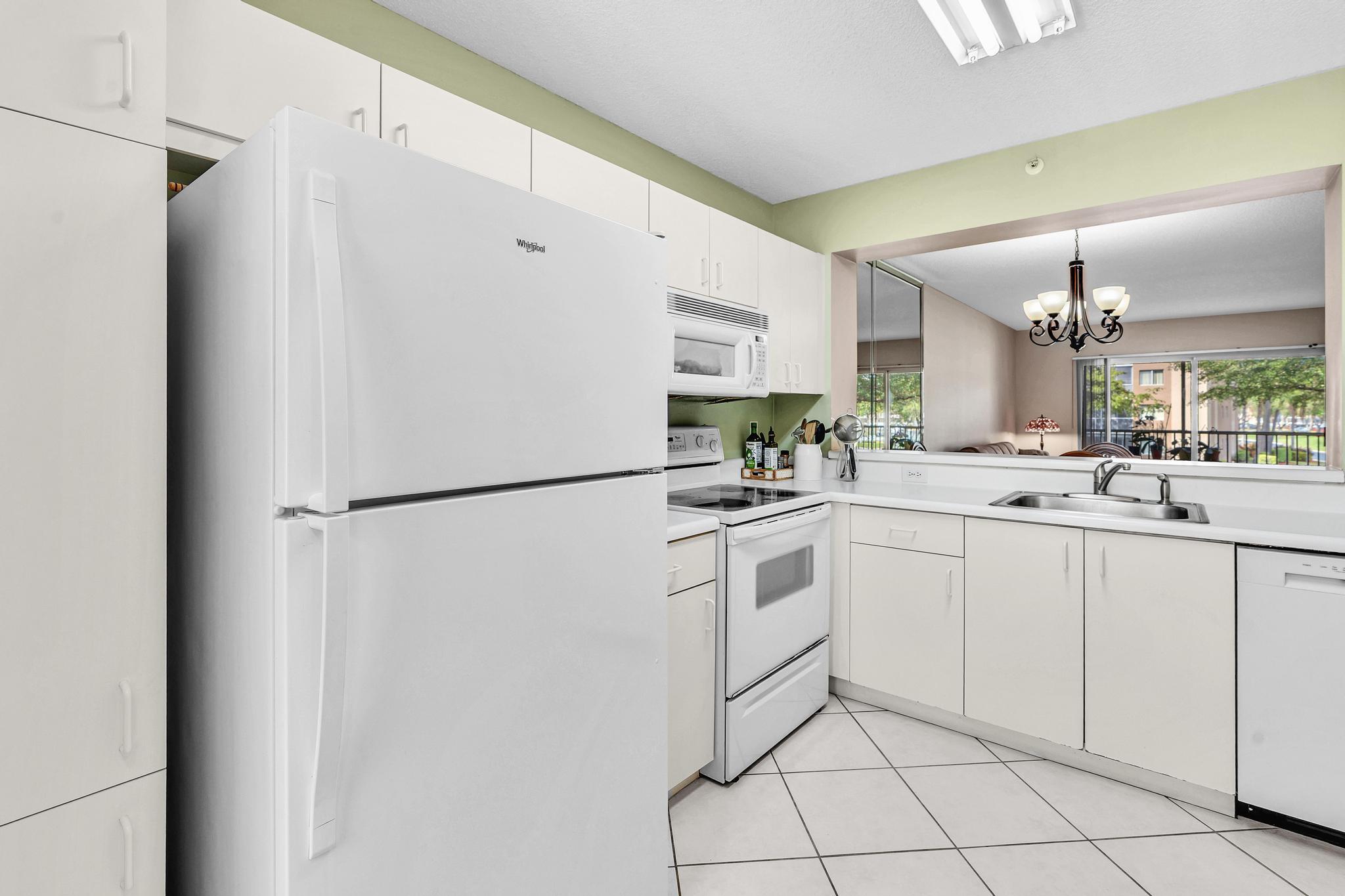WELDON CONDOMINIUM I - Residential