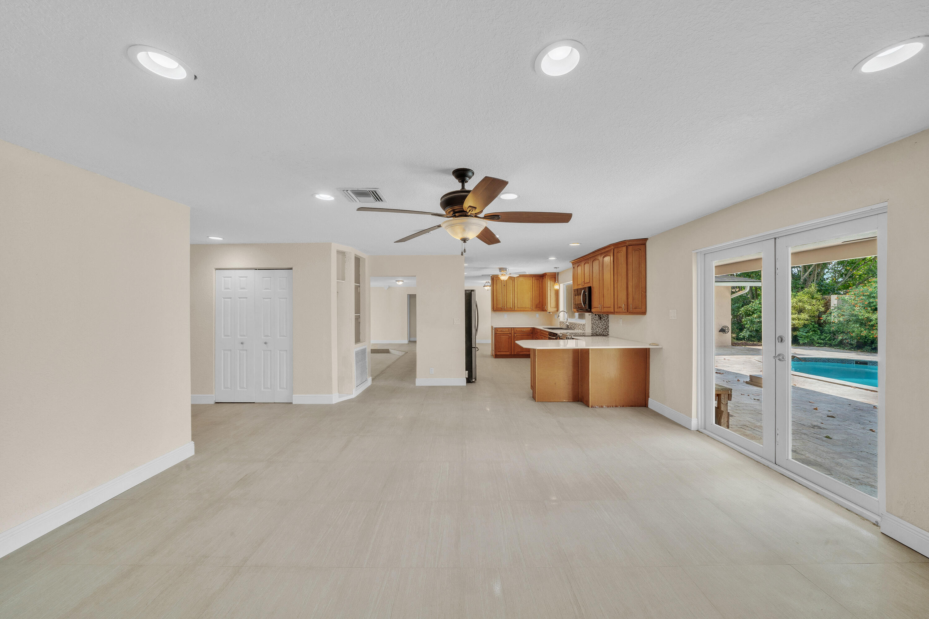B C J PLAT - Residential