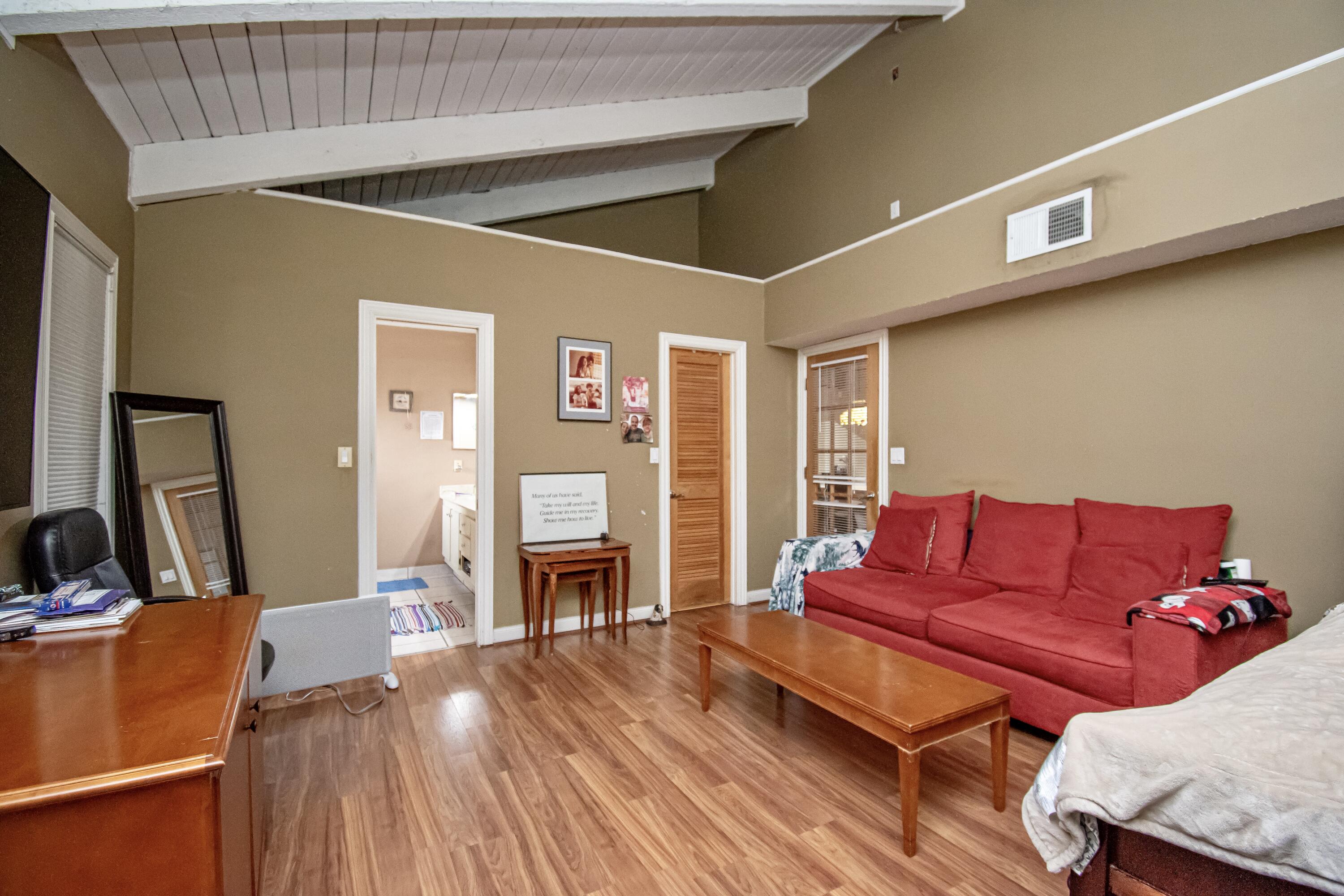 AMBERWOODS OF BOCA 1ST ADD - Residential