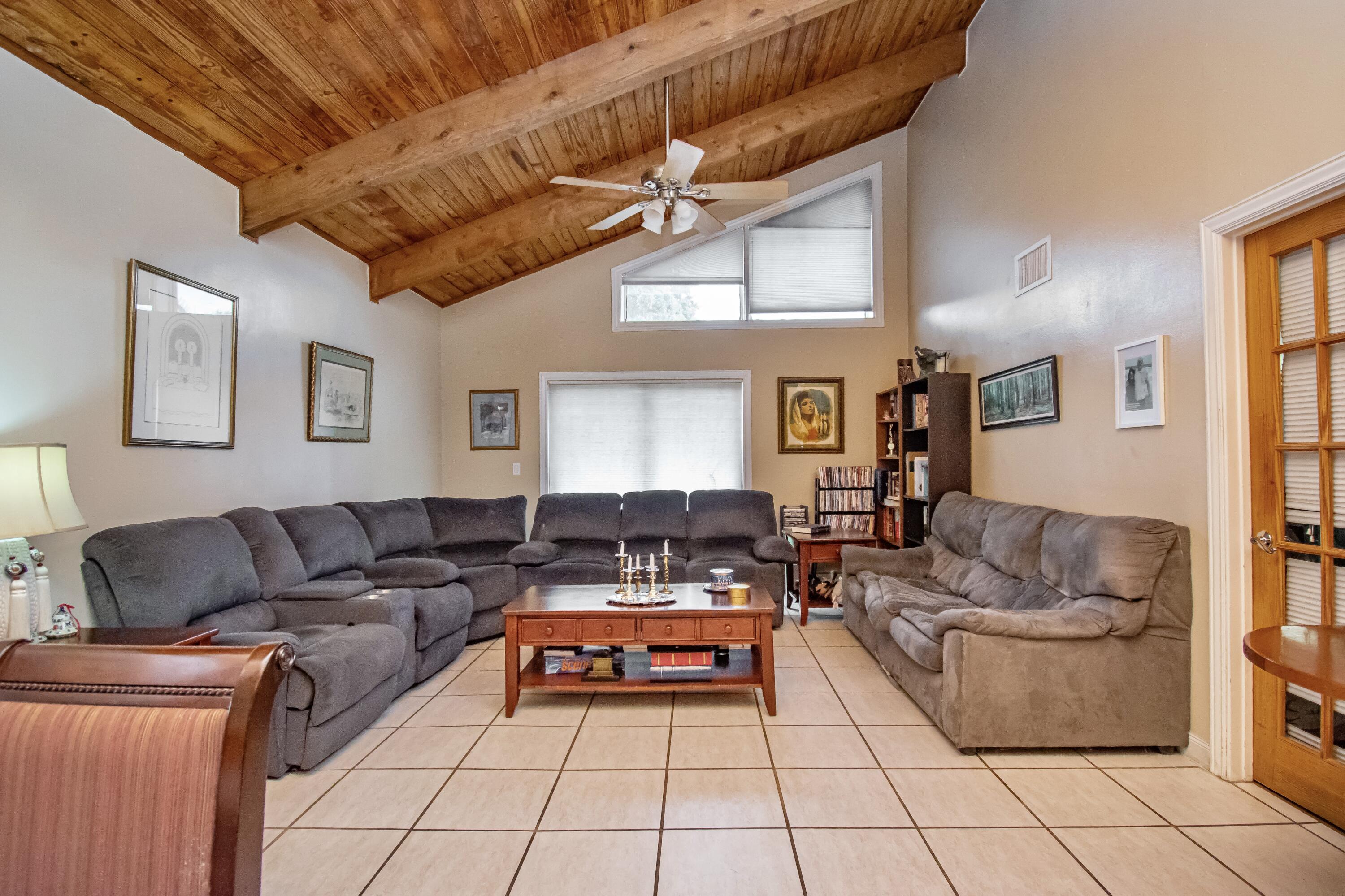 AMBERWOODS OF BOCA 1ST ADD - Residential