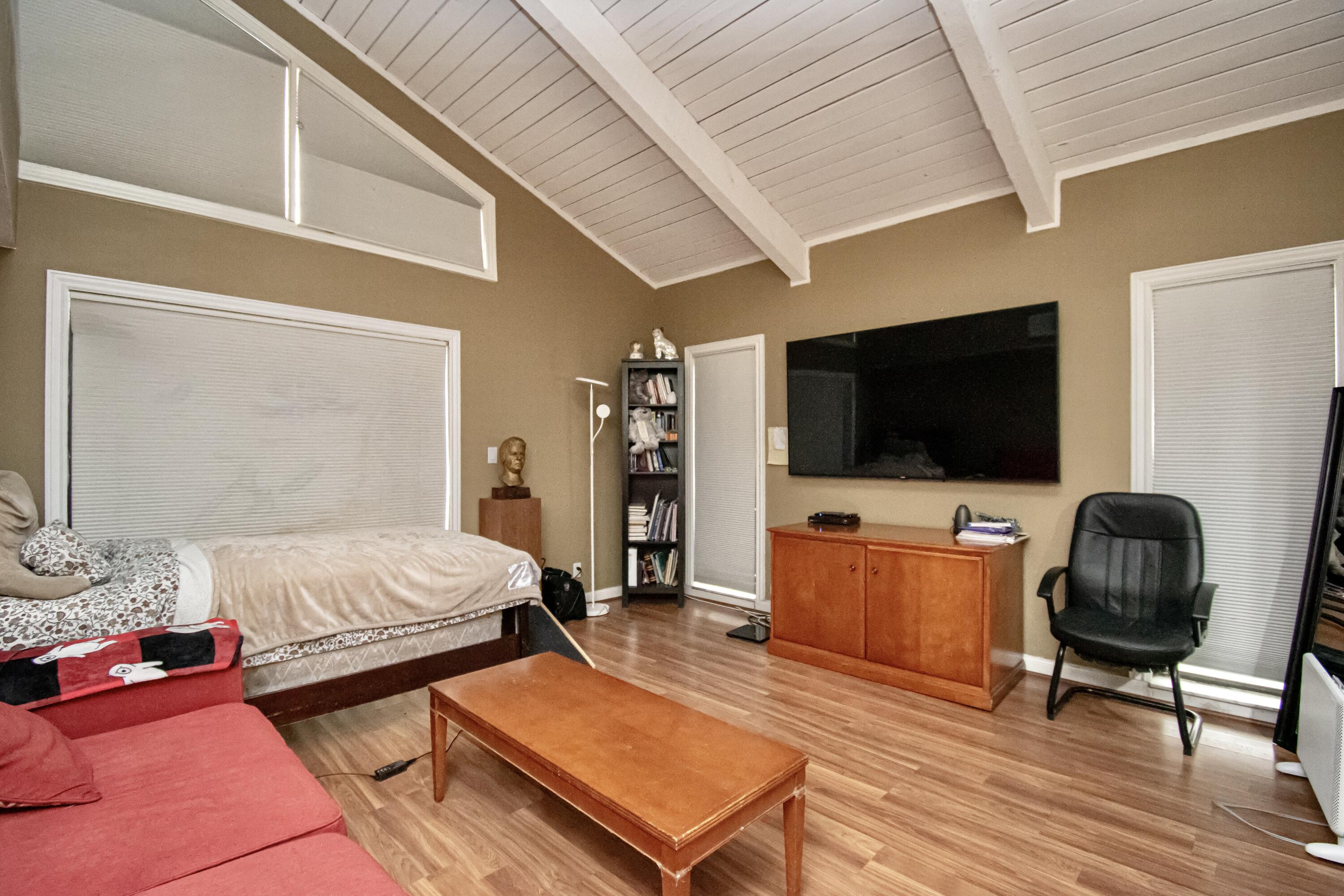 AMBERWOODS OF BOCA 1ST ADD - Residential