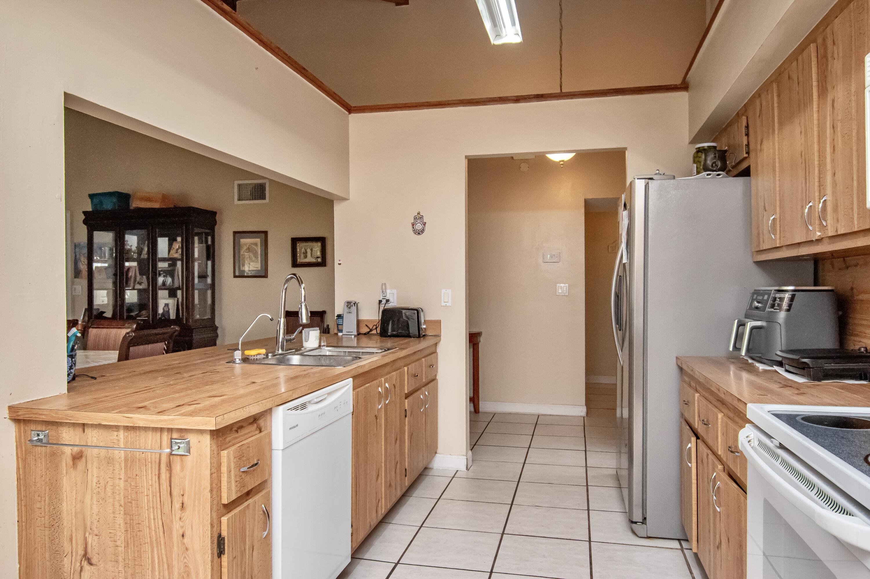 AMBERWOODS OF BOCA 1ST ADD - Residential