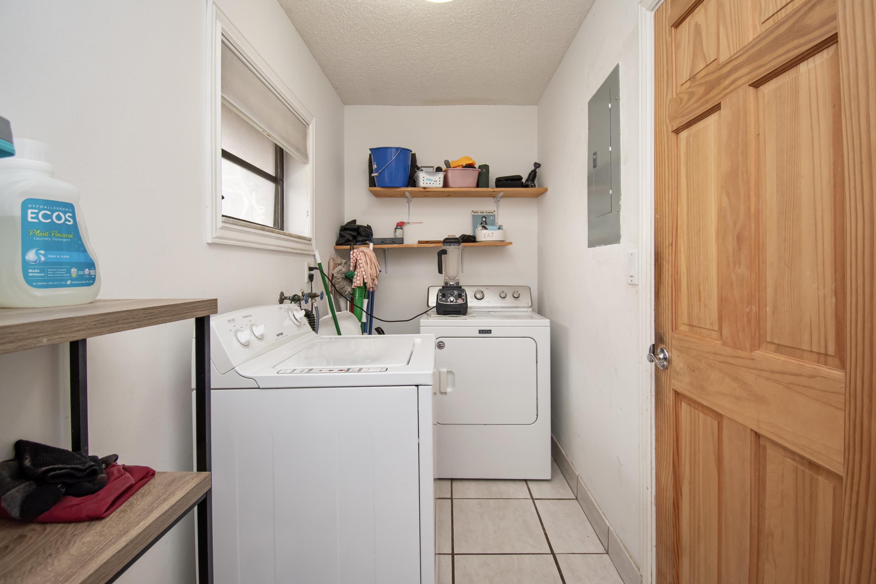 AMBERWOODS OF BOCA 1ST ADD - Residential