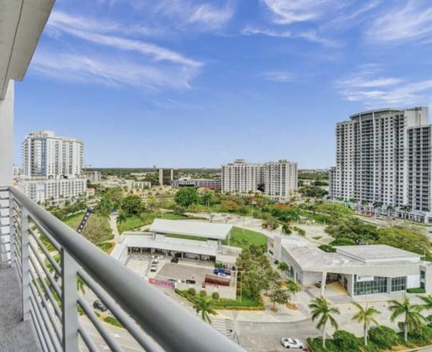 HOME TOWER CONDO - Residential