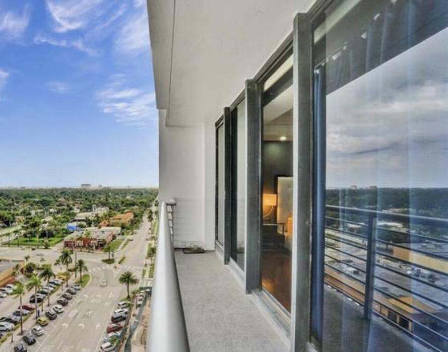 HOME TOWER CONDO - Residential