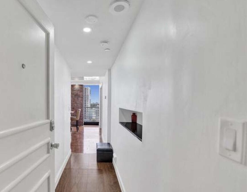 HOME TOWER CONDO - Residential