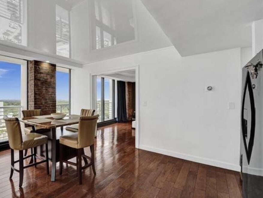 HOME TOWER CONDO - Residential