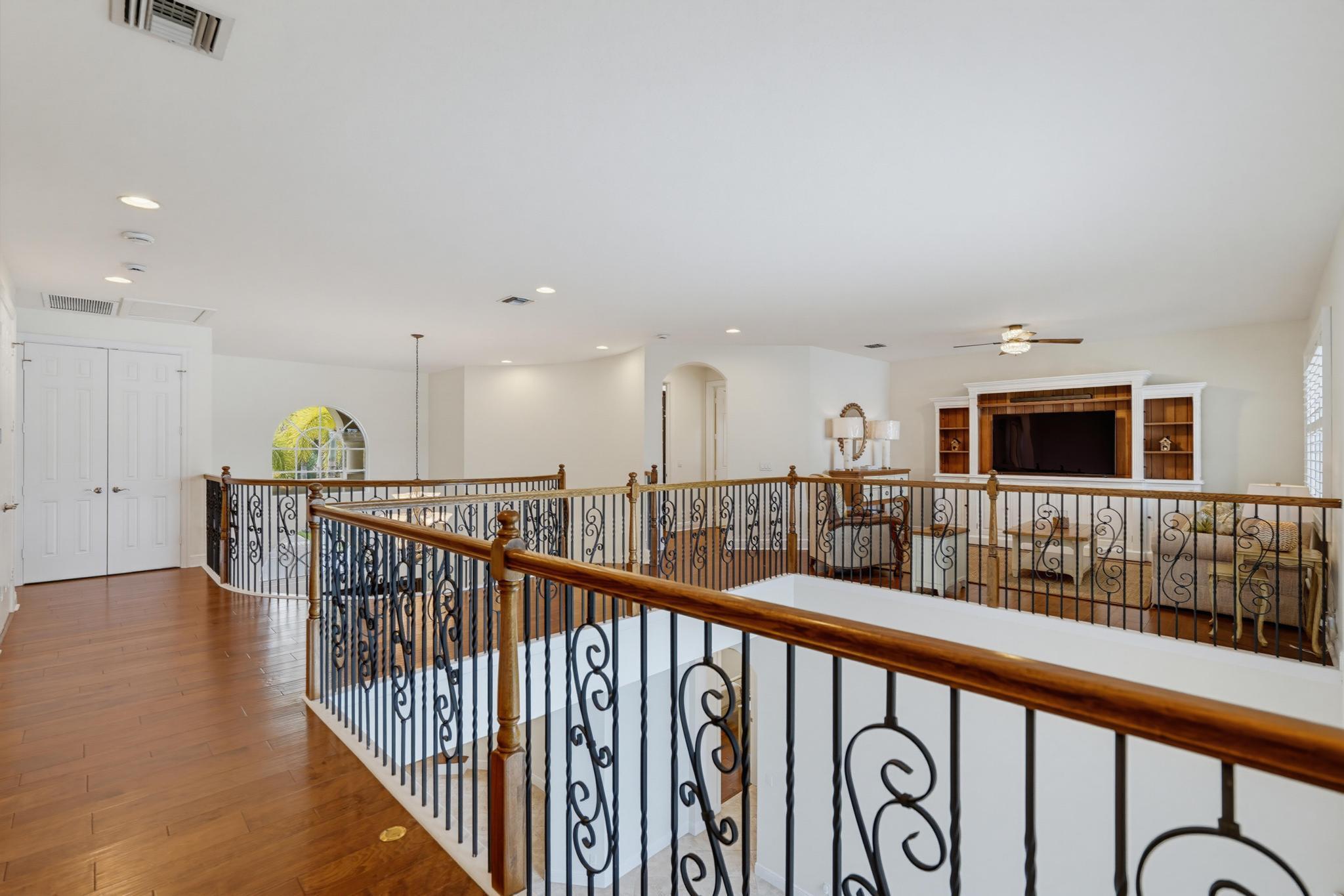 WELLINGTON VIEW - Residential