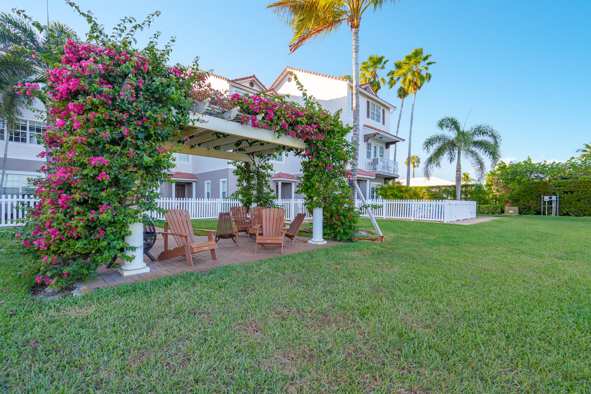 OCEAN CAY - Residential Lease