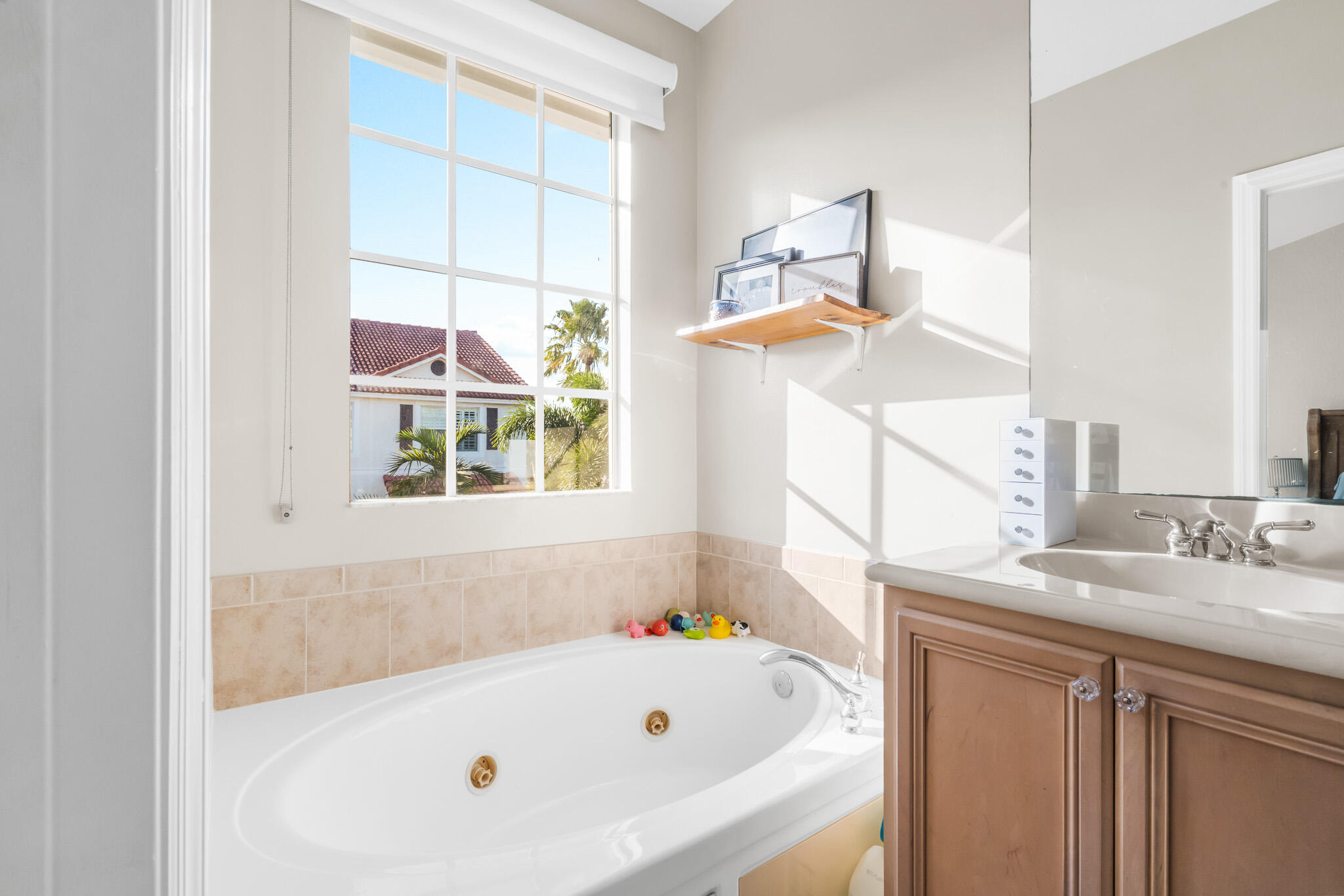 OCEAN CAY - Residential Lease