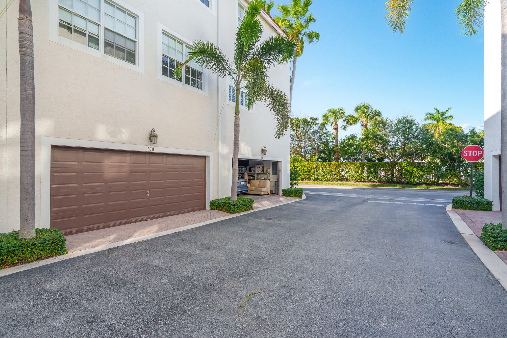OCEAN CAY - Residential Lease