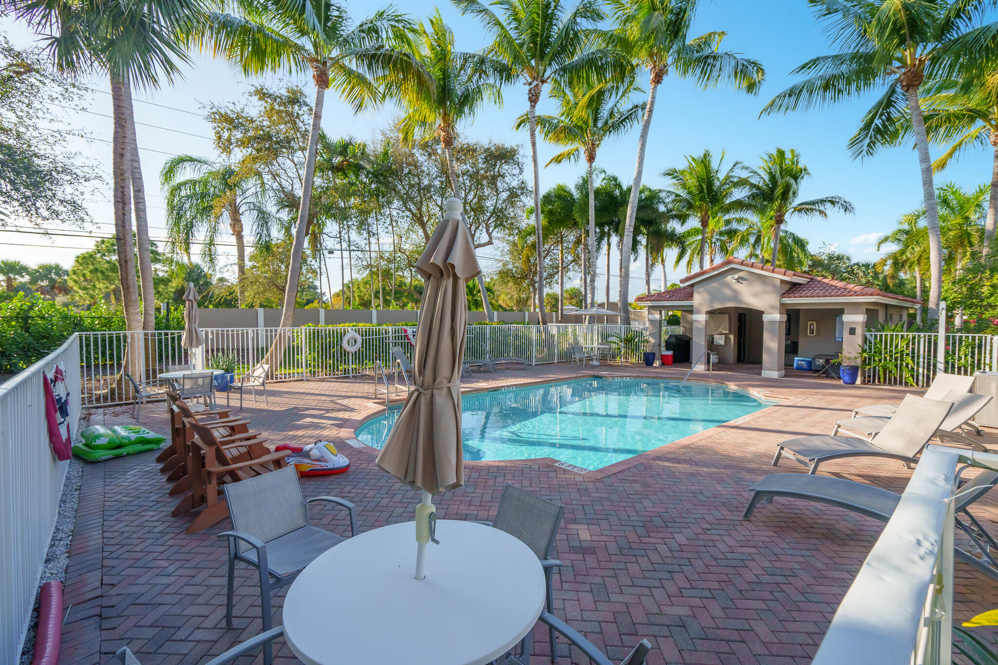 OCEAN CAY - Residential Lease