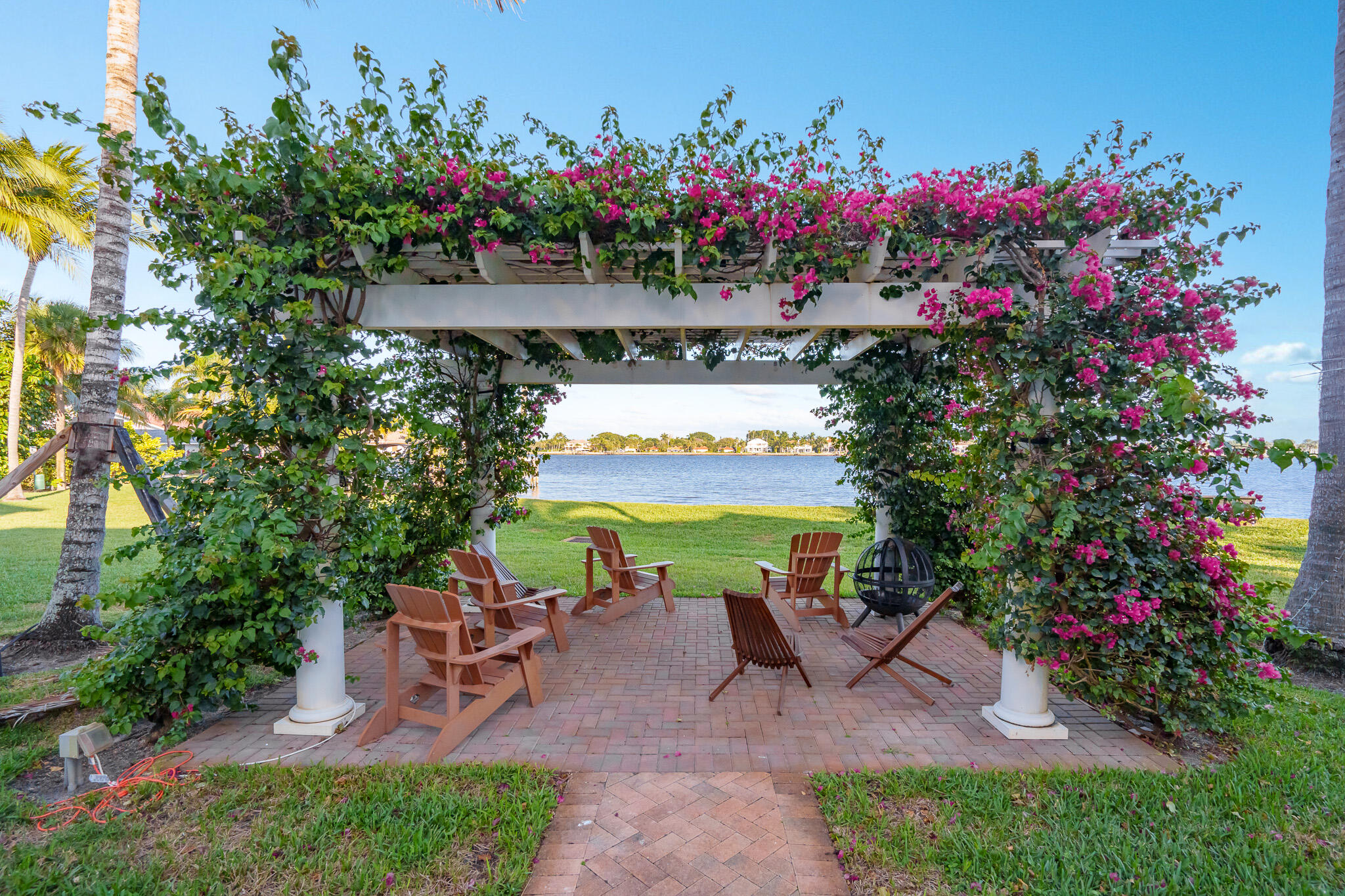 OCEAN CAY - Residential Lease