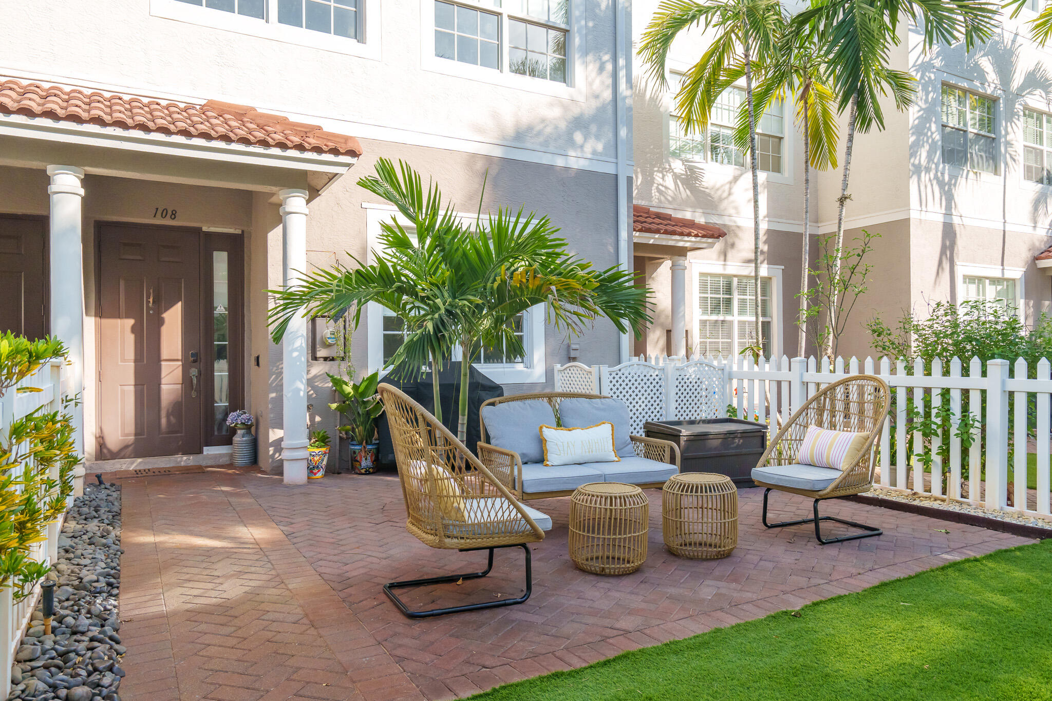 OCEAN CAY - Residential Lease