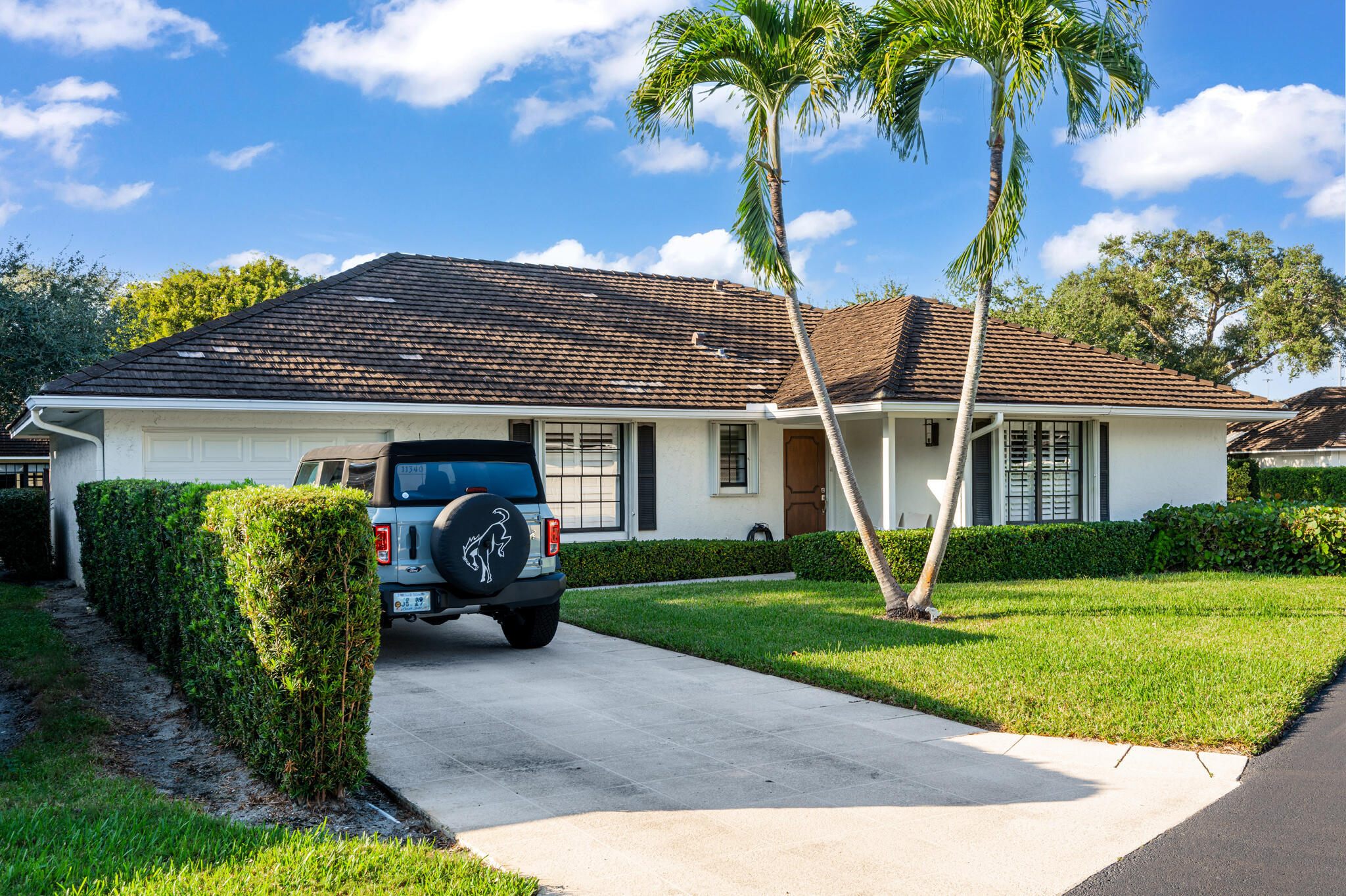 TWELVE OAKS CONDO - Residential