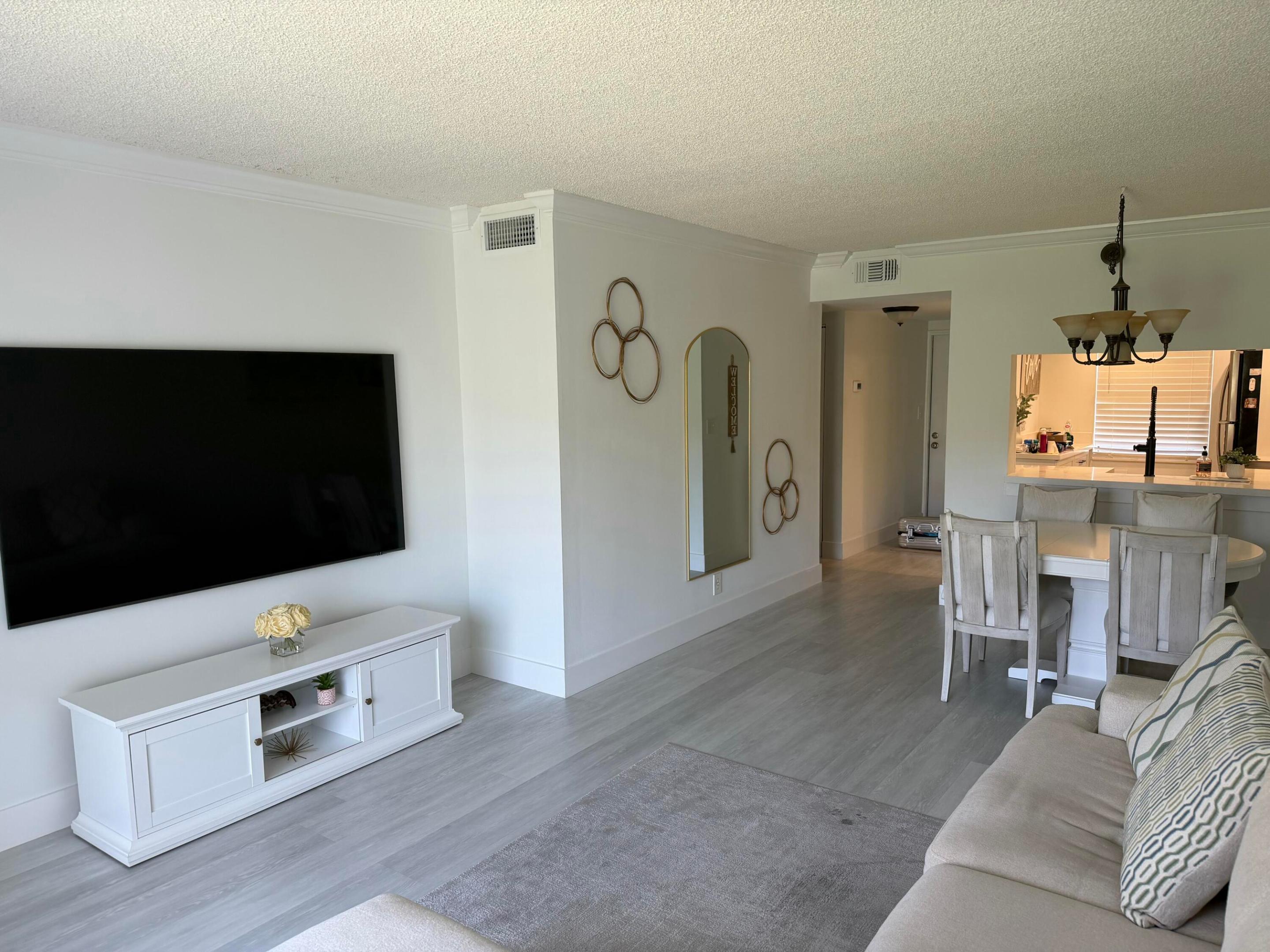 Seller is willing to leave furnished if desired