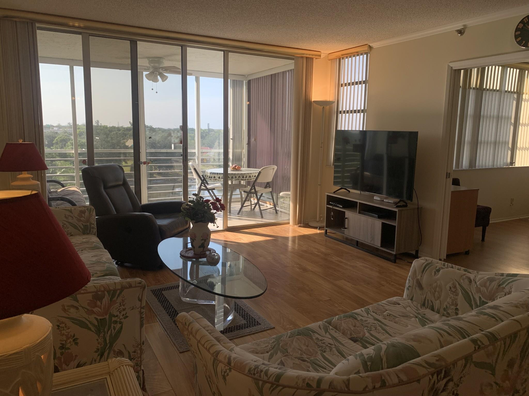 NO 117 PALM-AIRE COUNTRY CLUB - Residential Lease