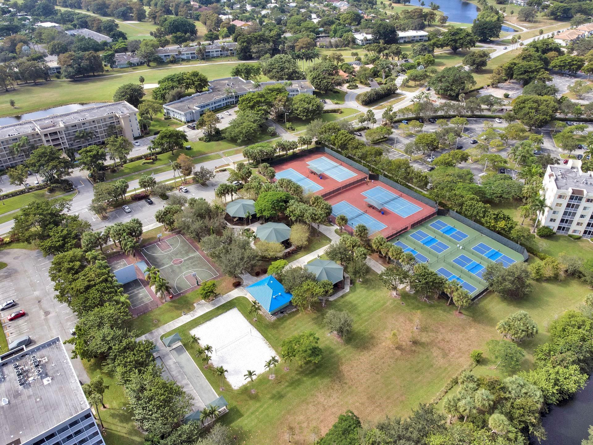 NO 117 PALM-AIRE COUNTRY CLUB - Residential Lease