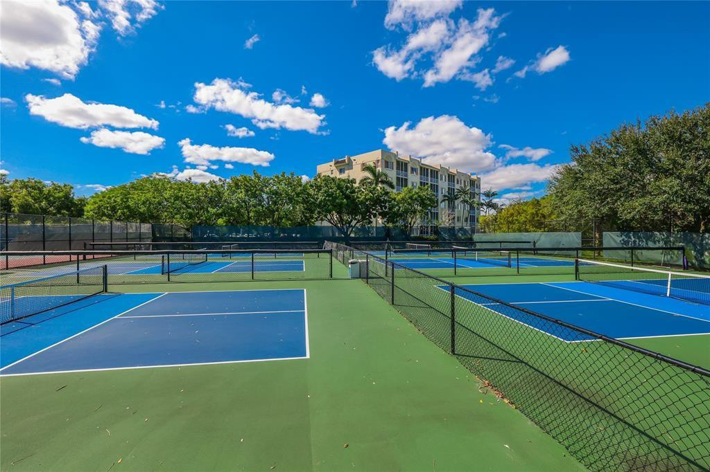 NO 117 PALM-AIRE COUNTRY CLUB - Residential Lease
