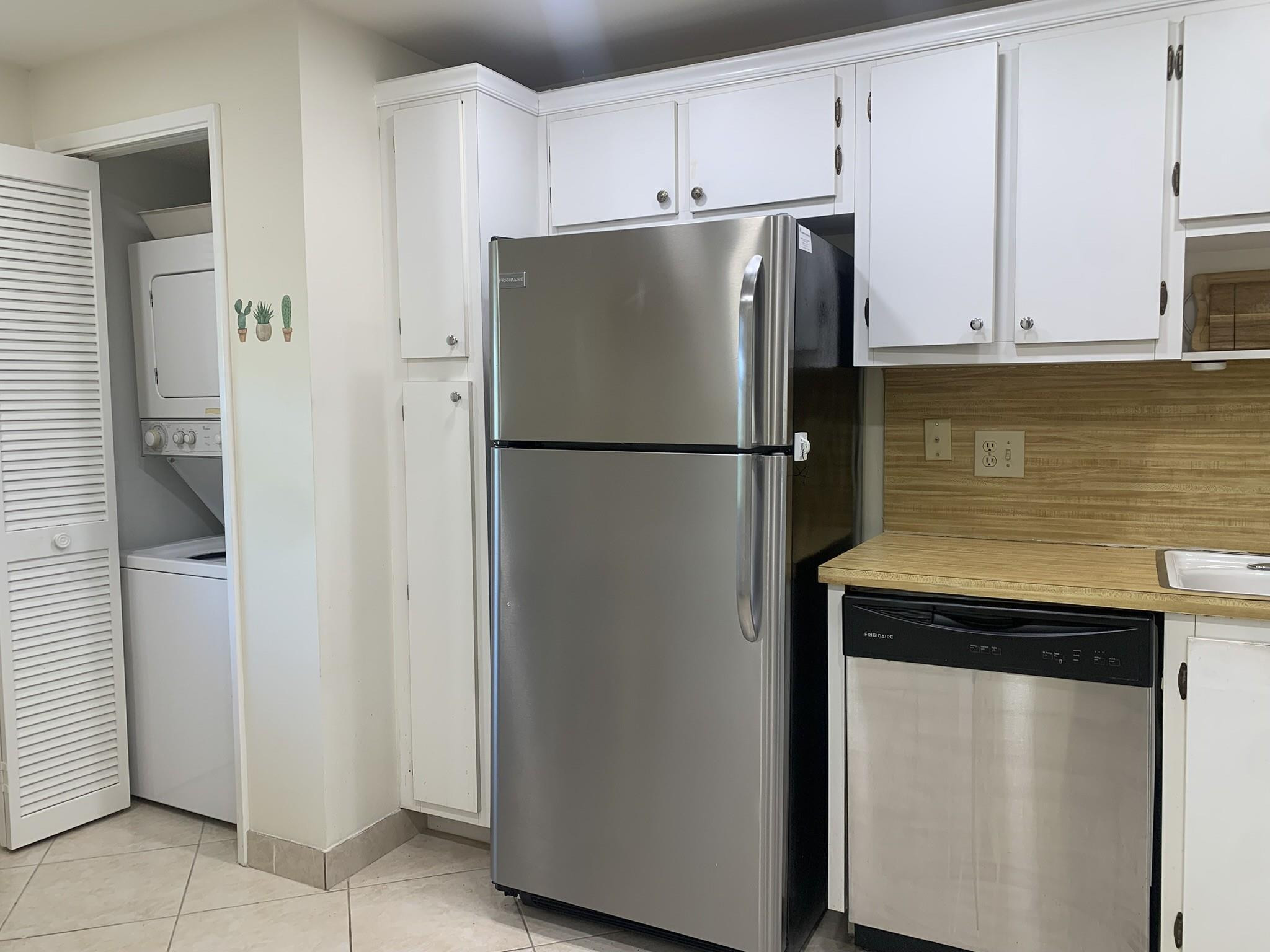 NO 117 PALM-AIRE COUNTRY CLUB - Residential Lease