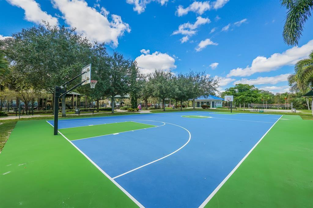 NO 117 PALM-AIRE COUNTRY CLUB - Residential Lease