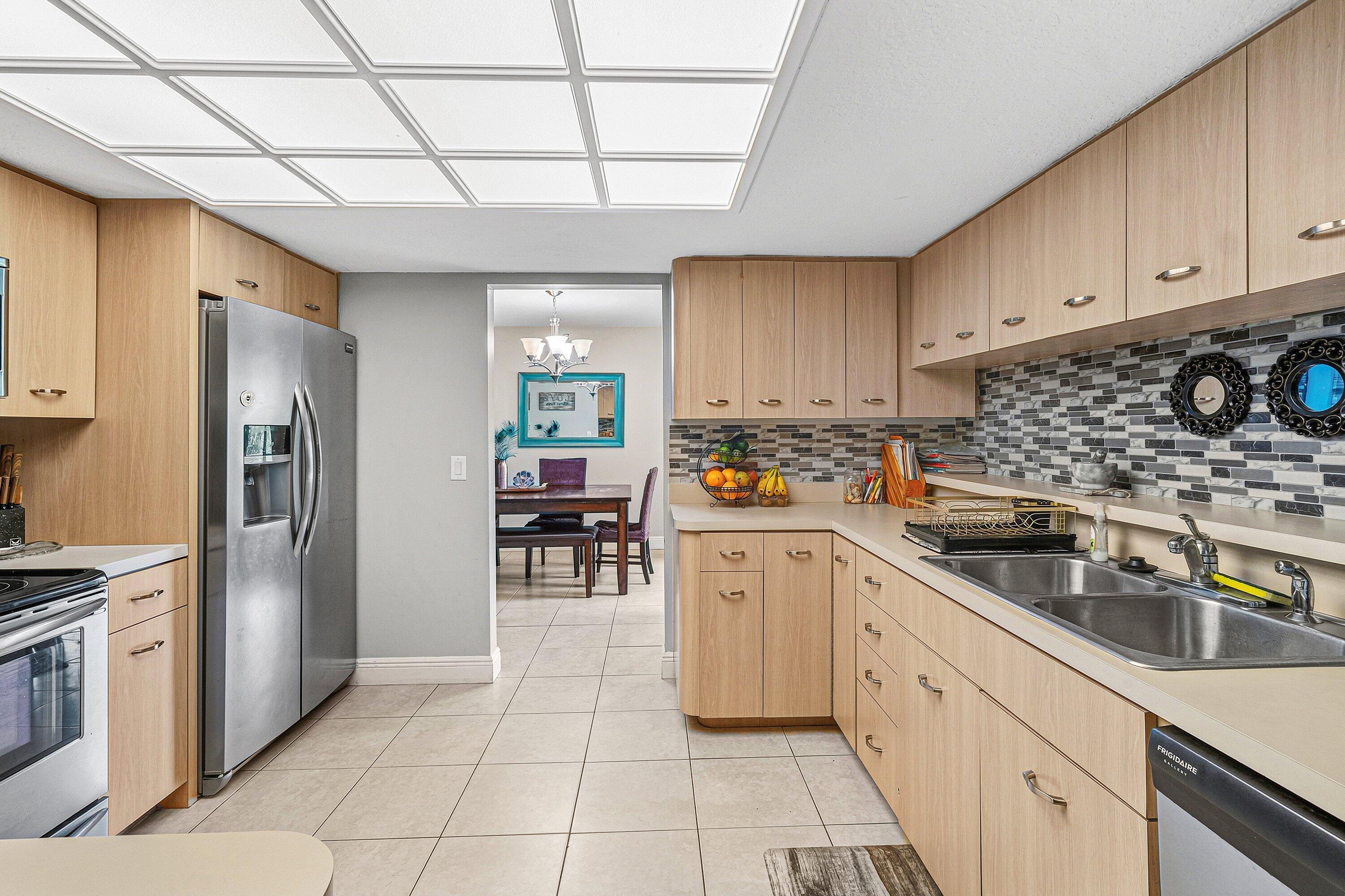 WILLOWS THE SECOND ADD - Residential