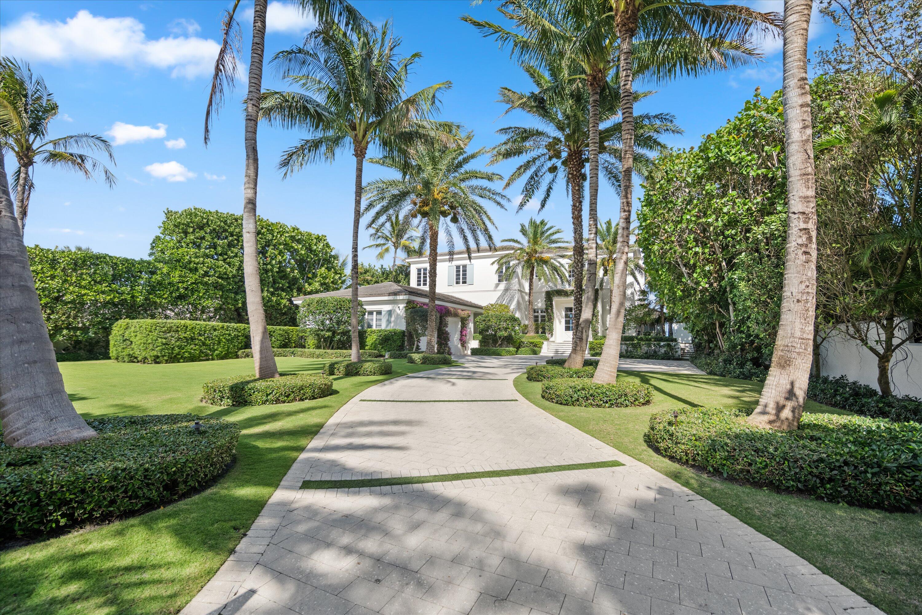 M M W BEACHHOUSE LOT PL - Residential