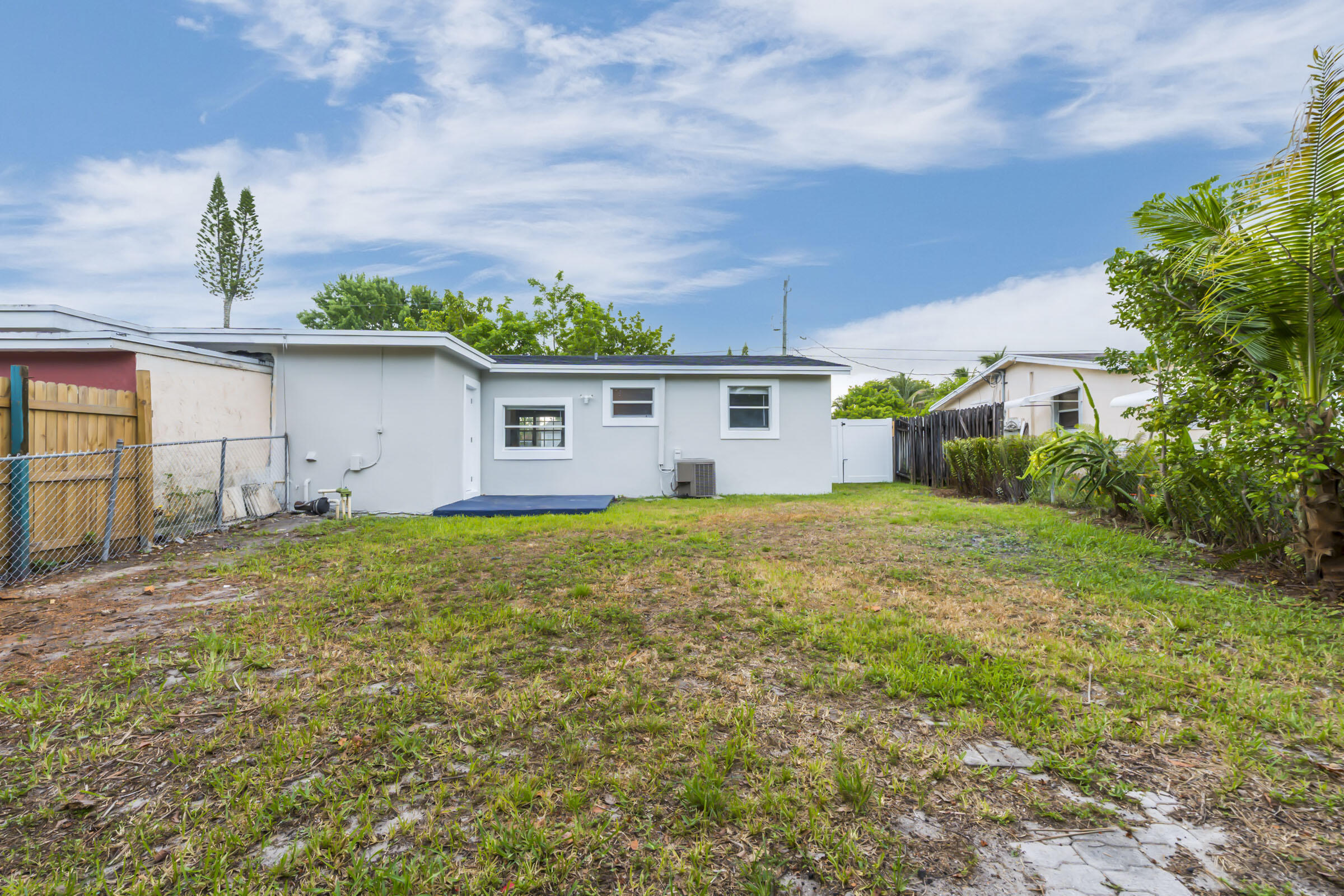 SPRINGBANK PARK SEC 2 - Residential