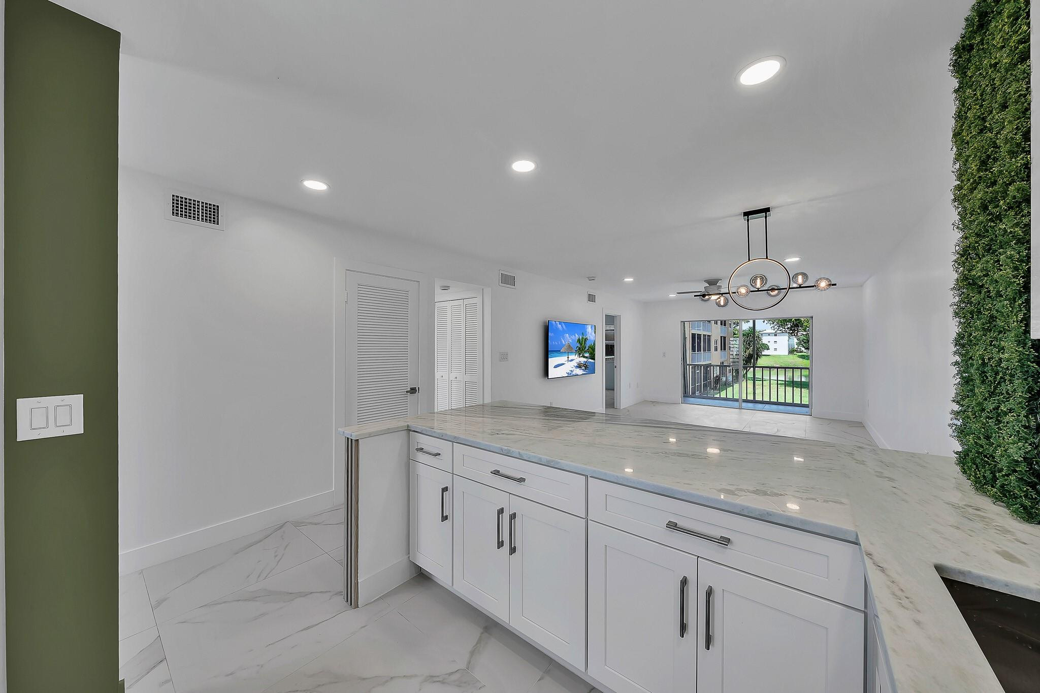 SANDLEFOOT SOUTH - Residential