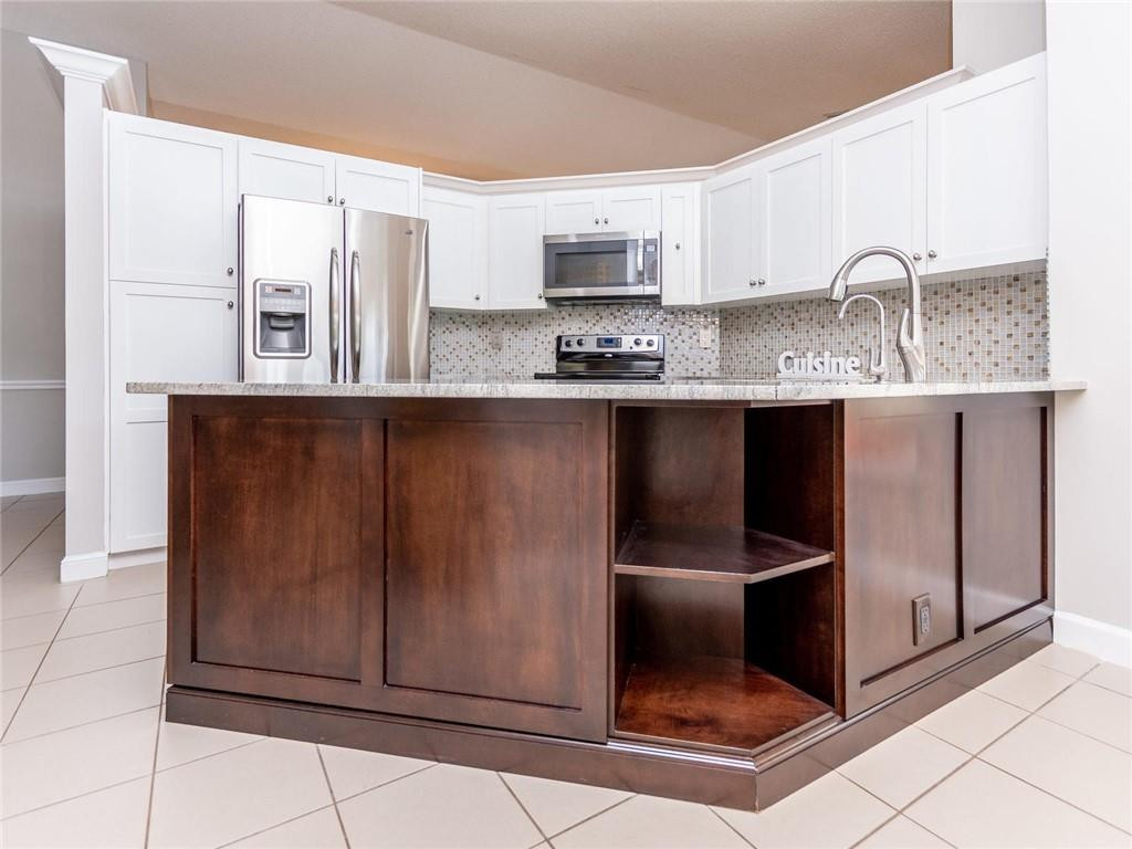 SUNSET SPRINGS - Residential Lease