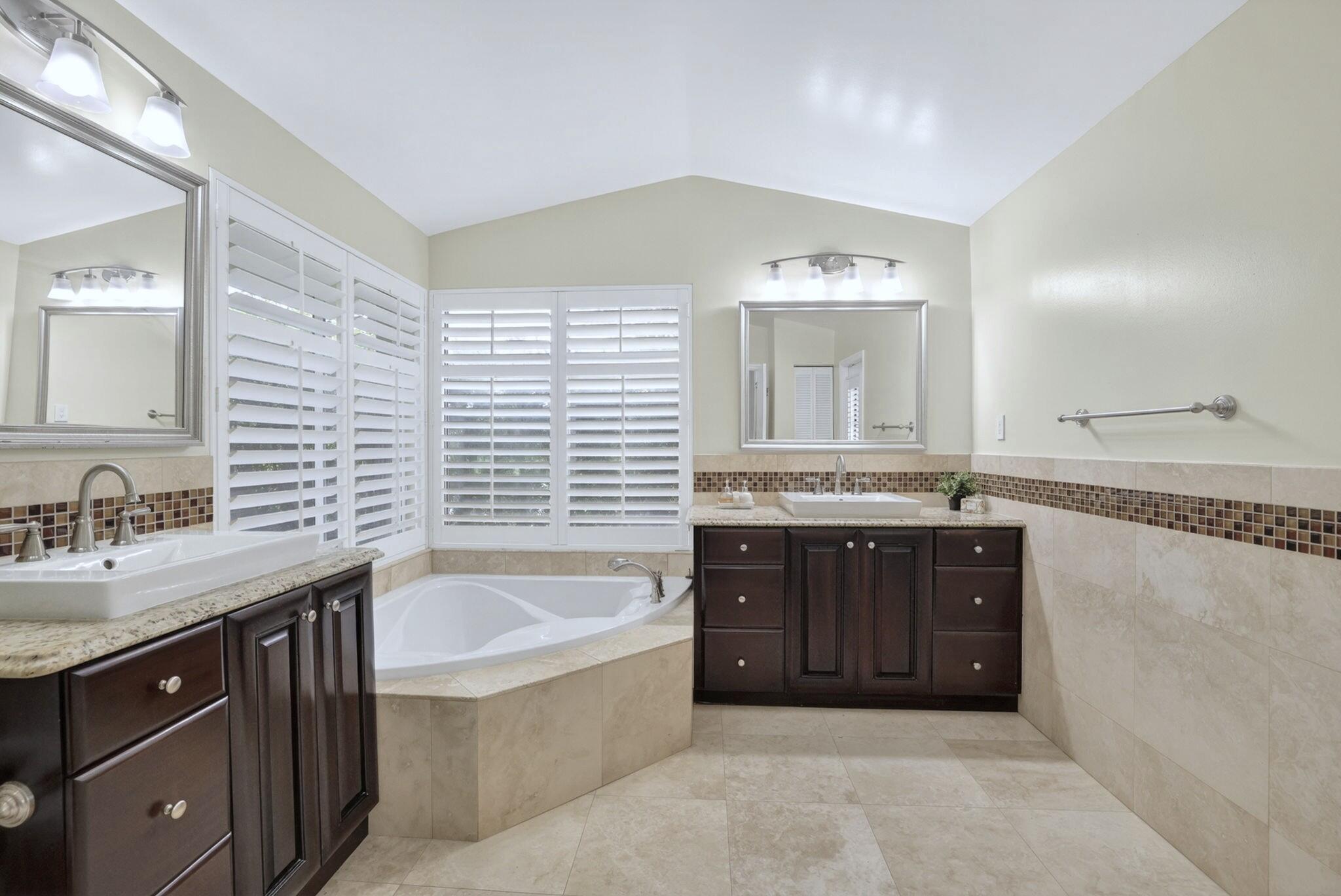 SUNSET SPRINGS - Residential Lease